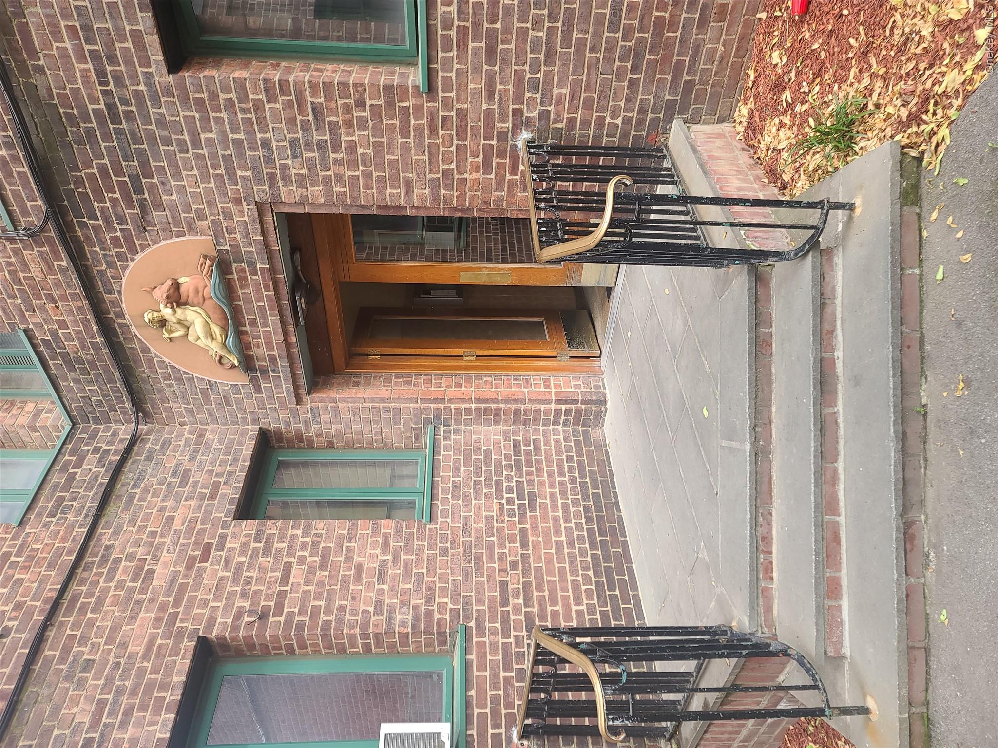 1735 Purdy Street, Unit 5A photo 3