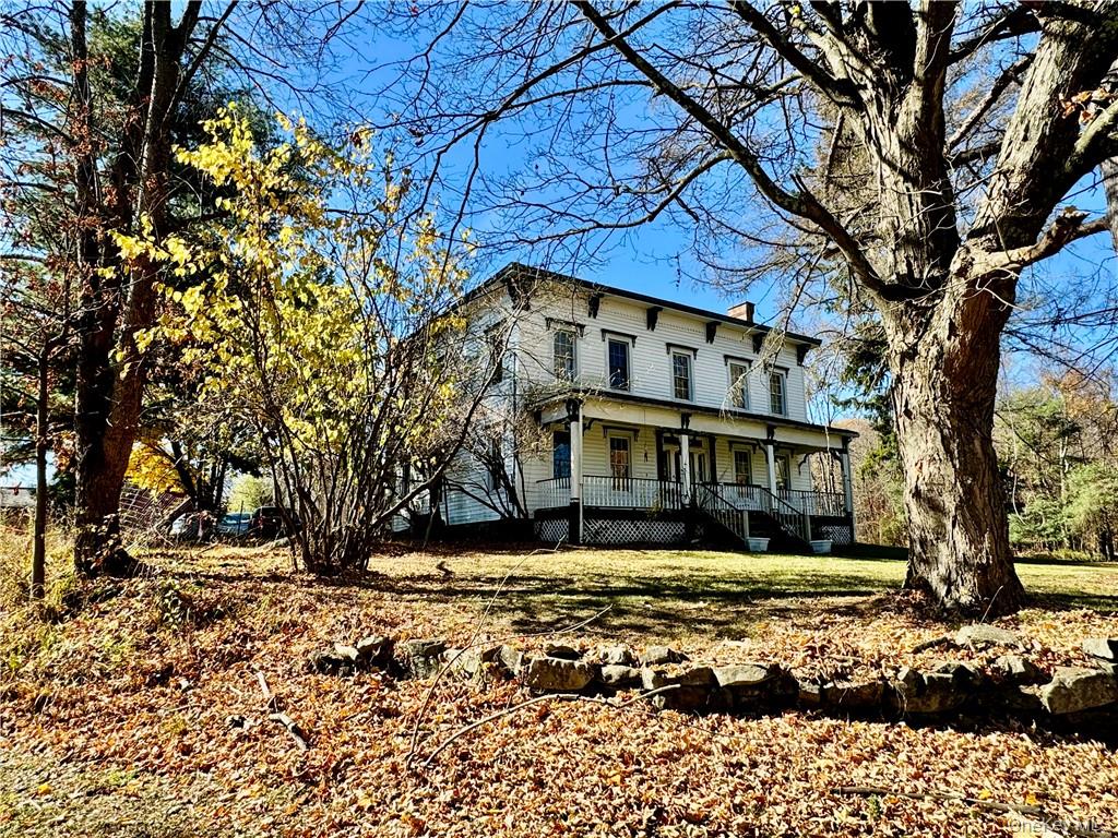 255 Howells Road – For Sale photo 2