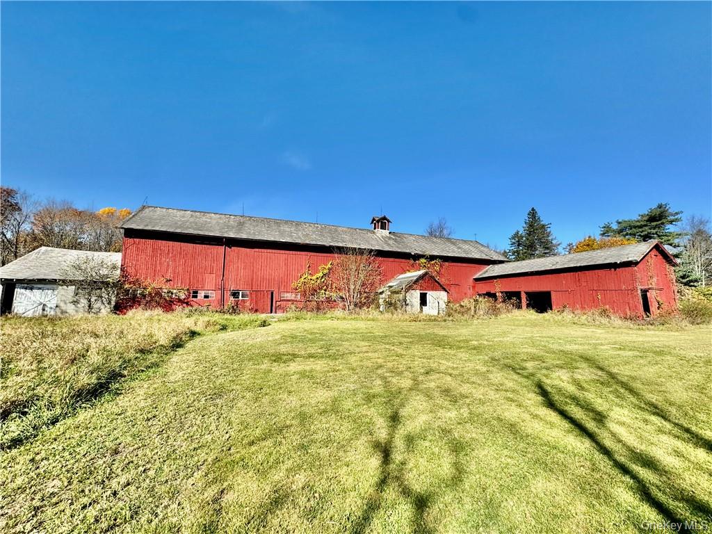 255 Howells Road – For Sale photo 6