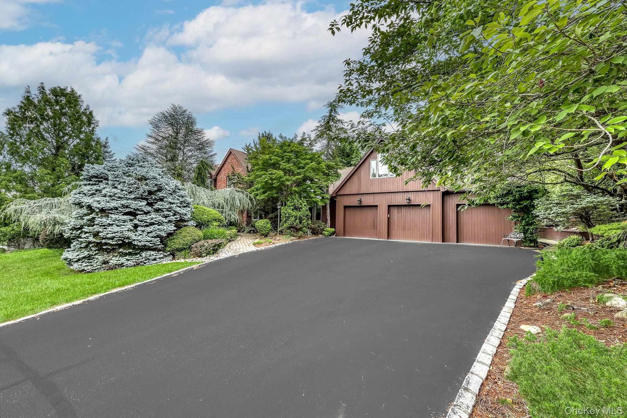17 Snowdrop Drive – For Sale photo 3