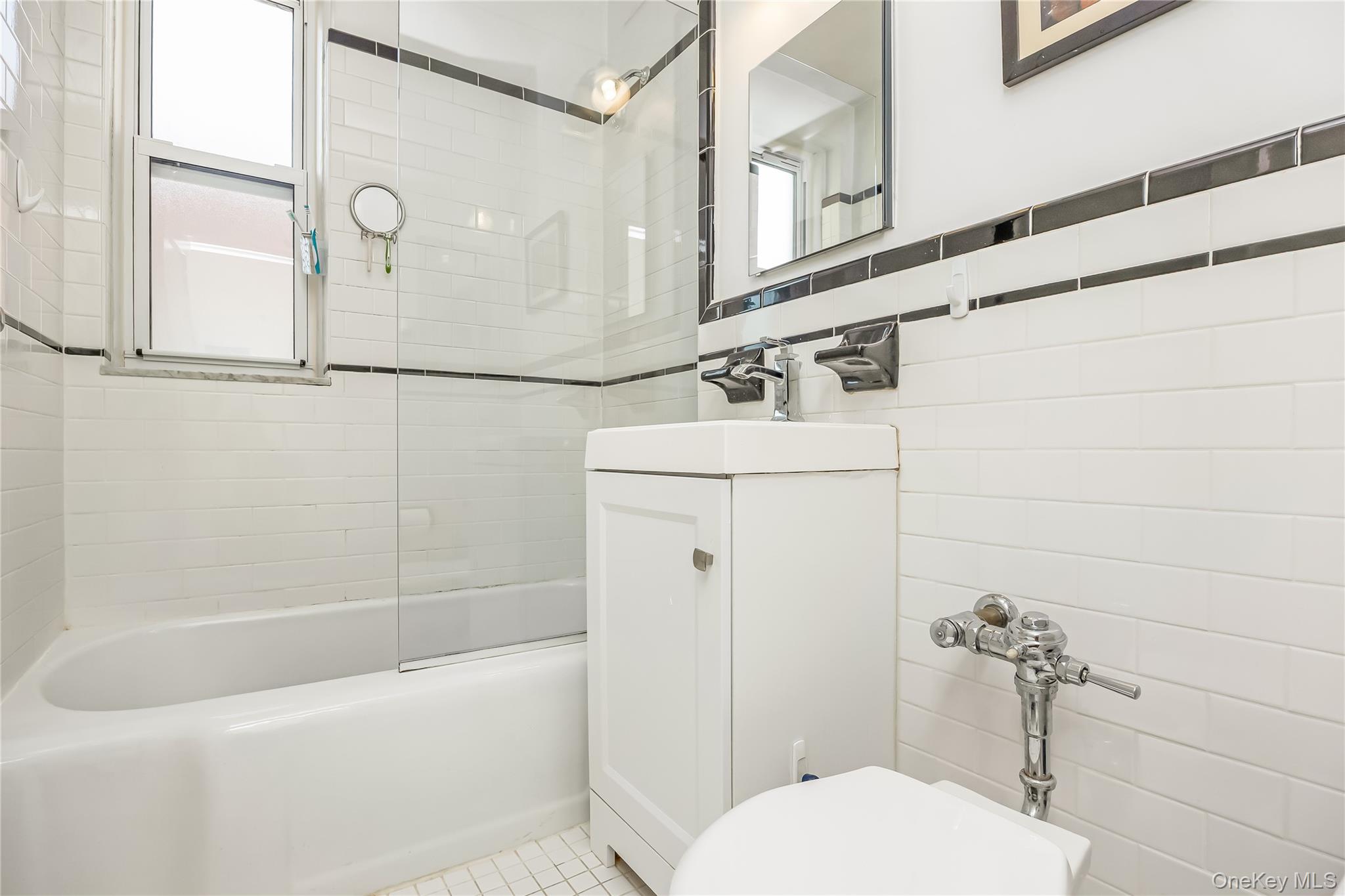 88-02 35th Avenue, Unit 6M photo 11