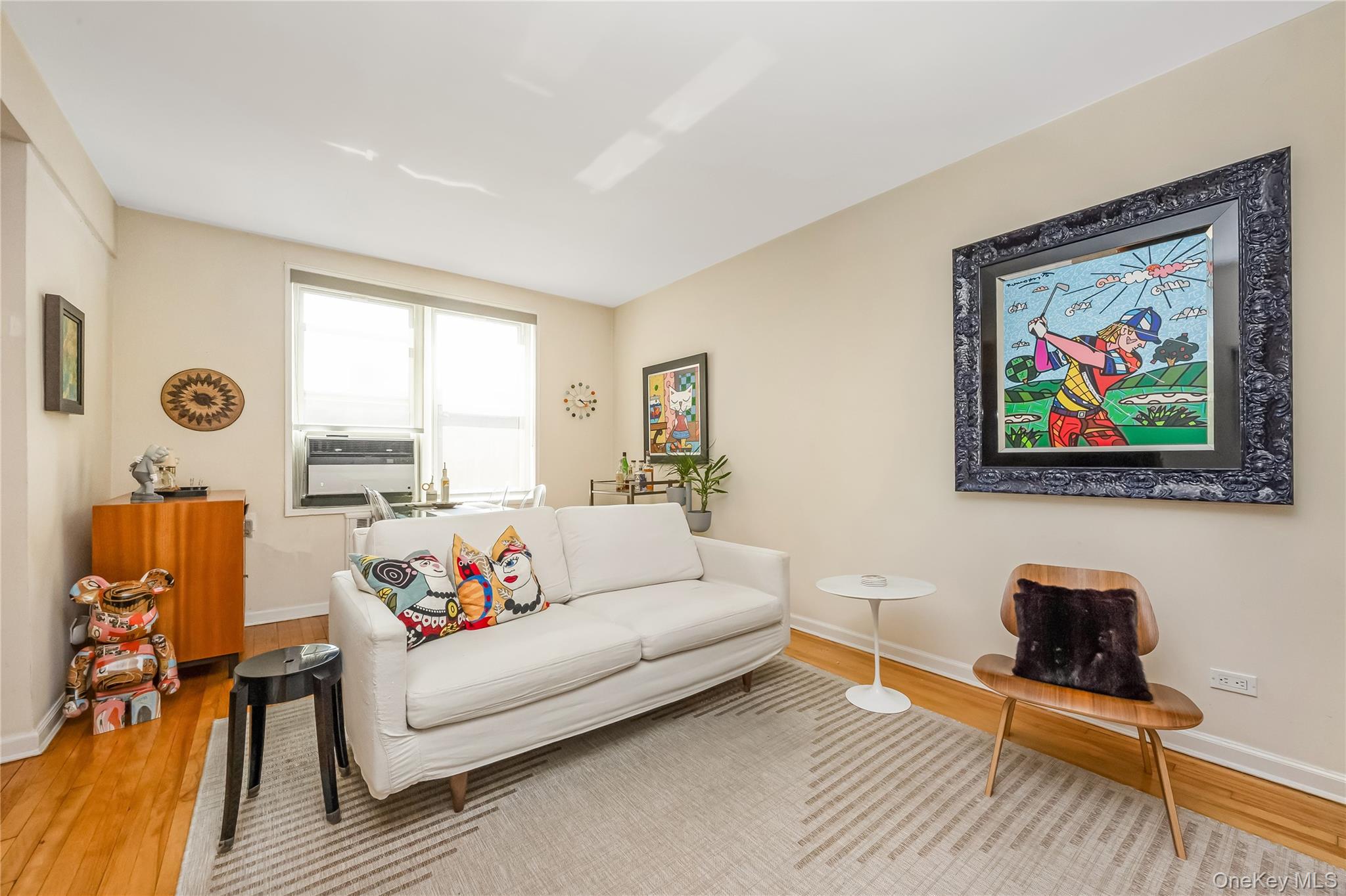 88-02 35th Avenue, Unit 6M photo 4