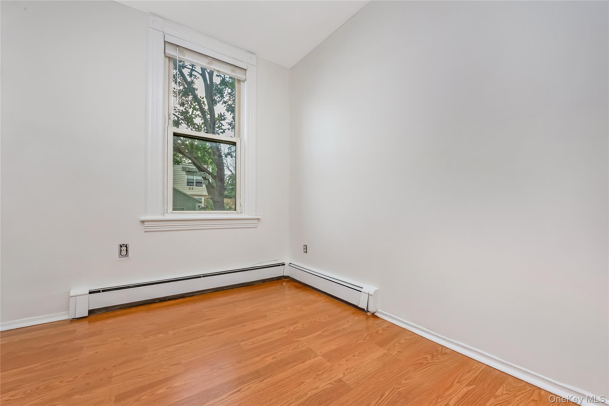 22-12/14 126th Street – For Sale photo 32