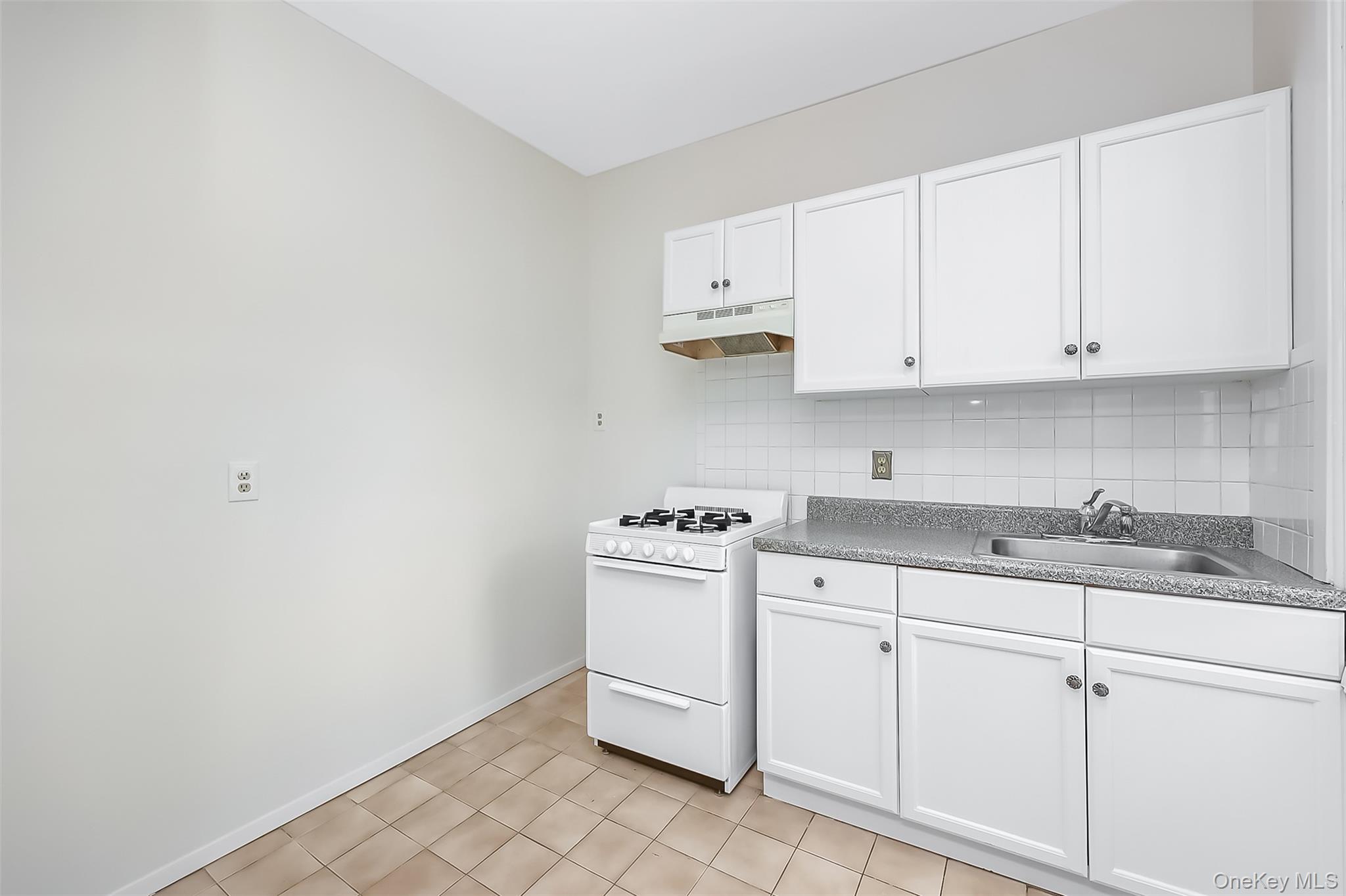 22-12/14 126th Street – For Sale photo 6