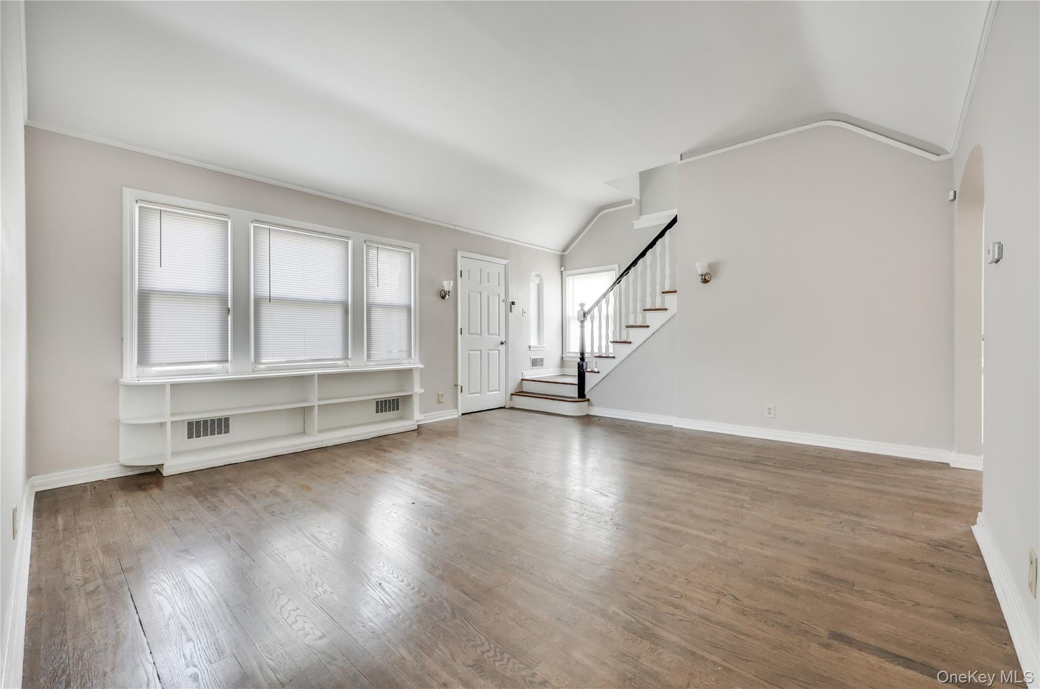 5 Hawthorne Lane – For Rent photo 10