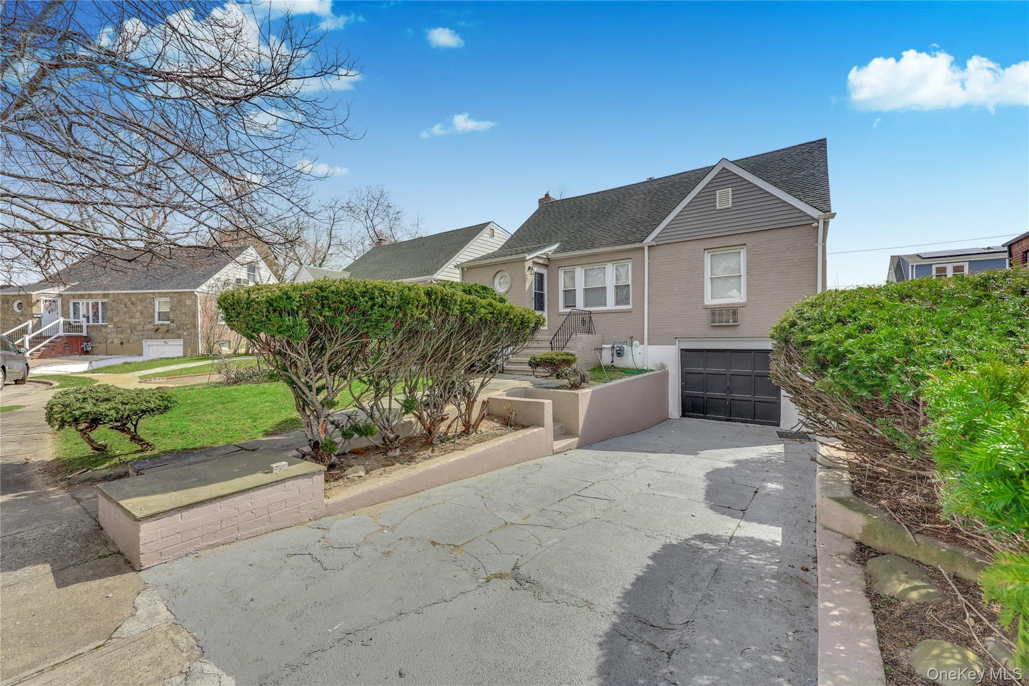 5 Hawthorne Lane – For Rent photo 3