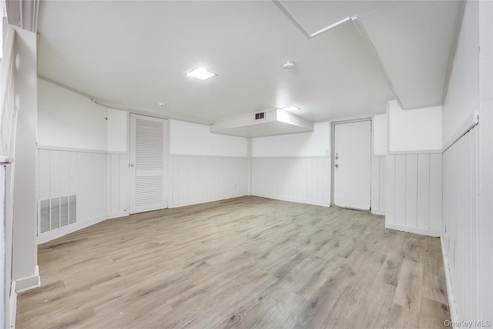 5 Hawthorne Lane – For Rent photo 37