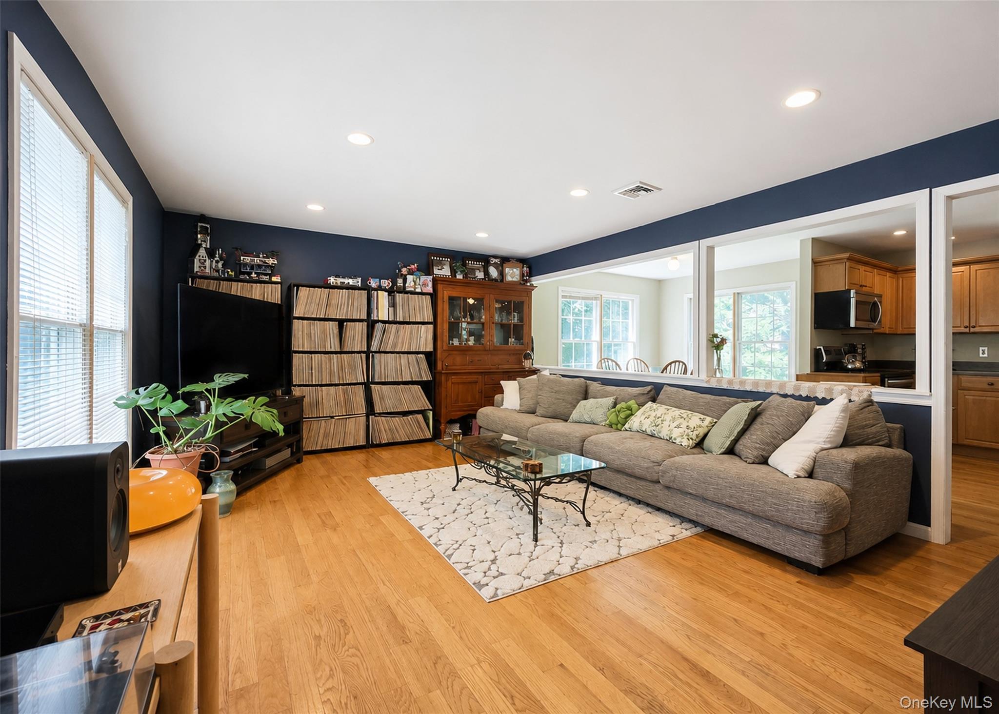 21 Sailer Street – For Sale photo 8