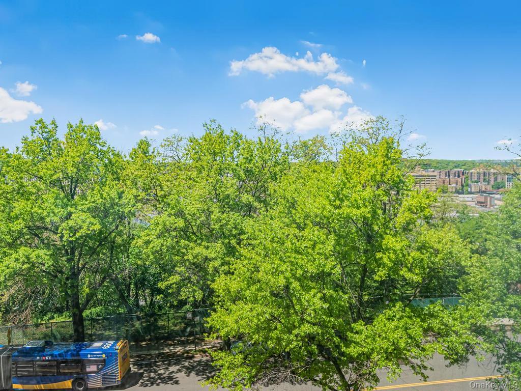 2 Fordham Hill Oval, Unit 5B photo 19