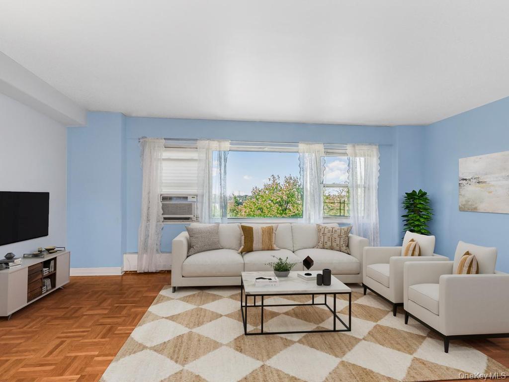 2 Fordham Hill Oval, Unit 5B