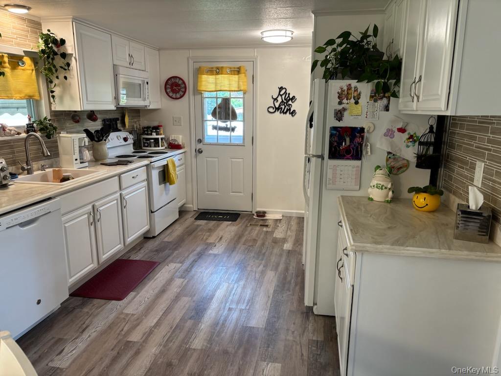 1661 Old Country Rd, Unit 471 photo 13
