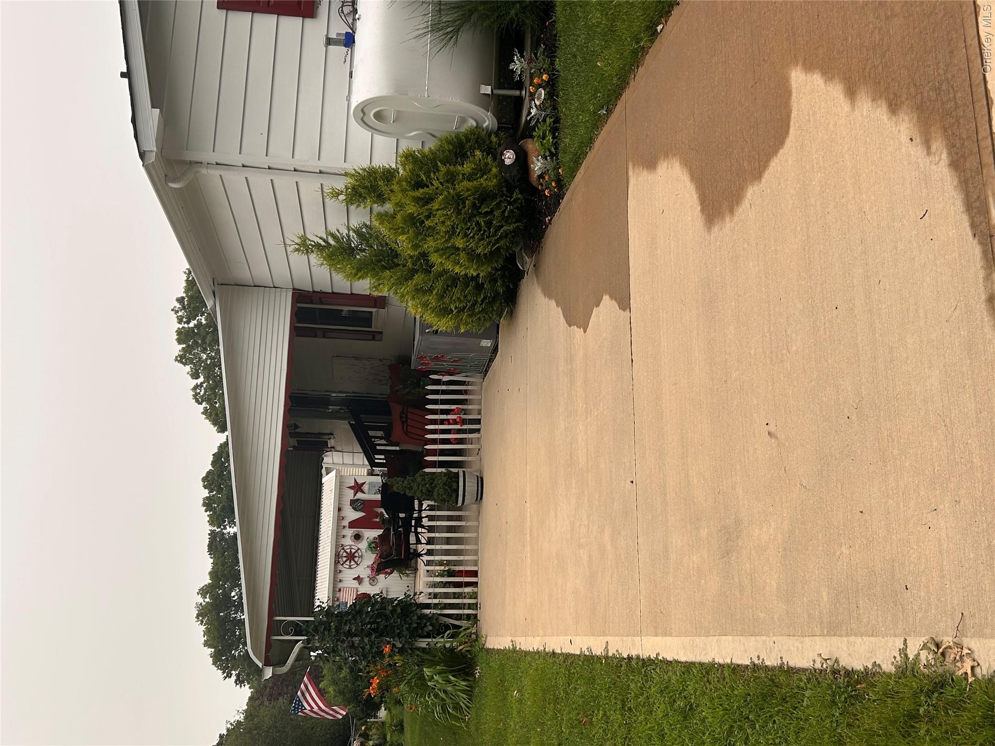 1661 Old Country Rd, Unit 471 photo 4
