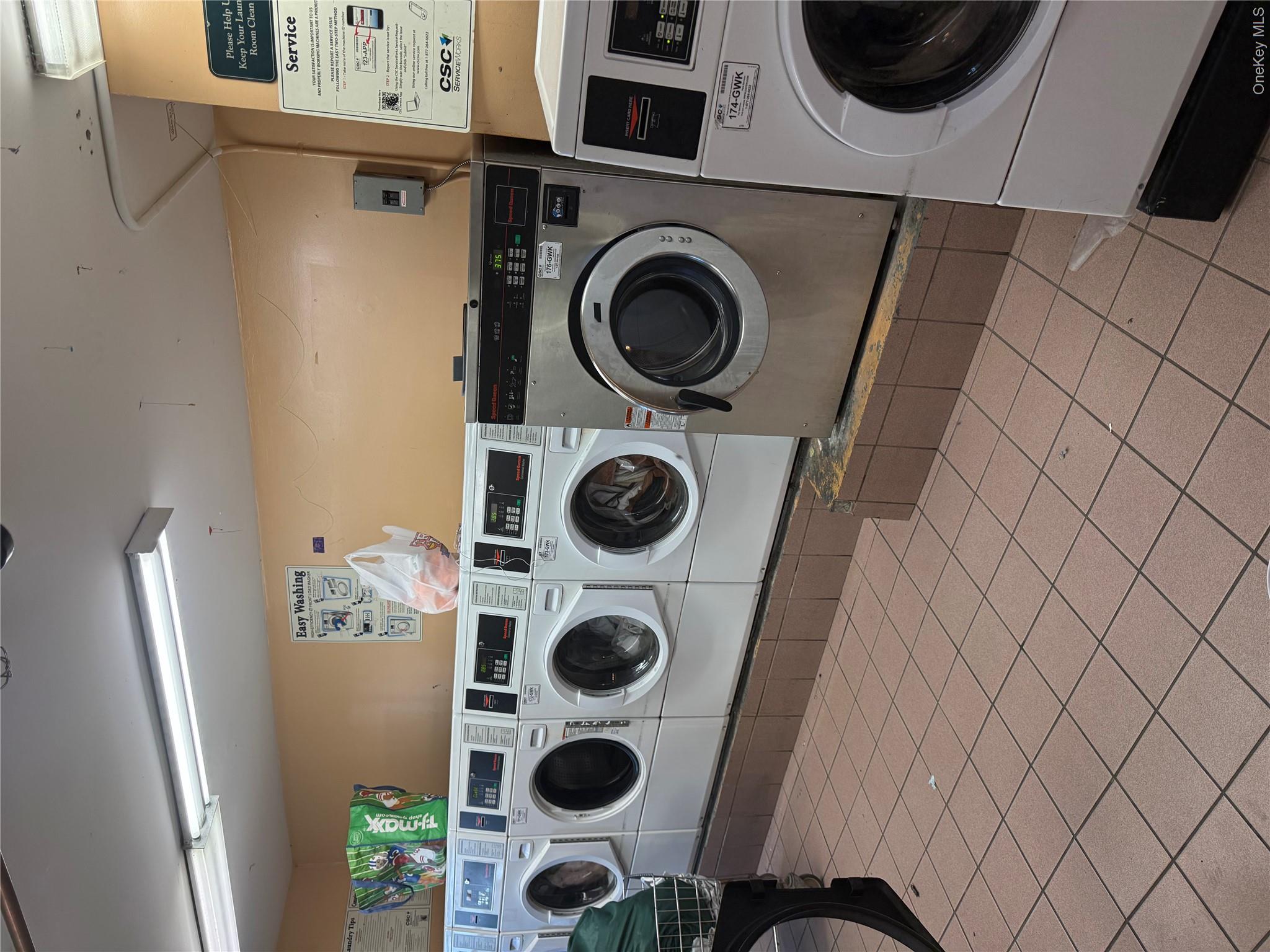 2167 33rd Street, Unit 3H photo 4