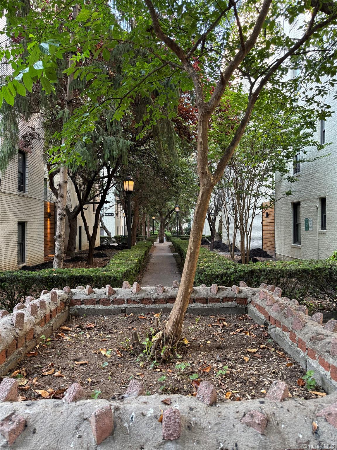 2167 33rd Street, Unit 3H photo 16