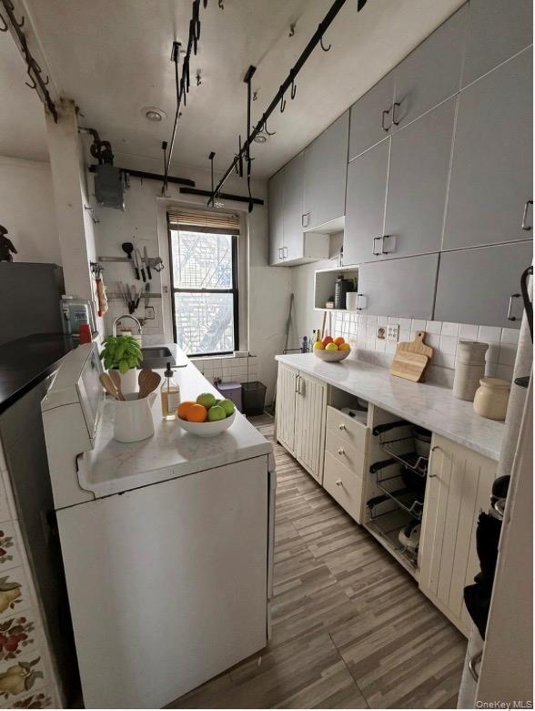 2167 33rd Street, Unit 3H photo 12