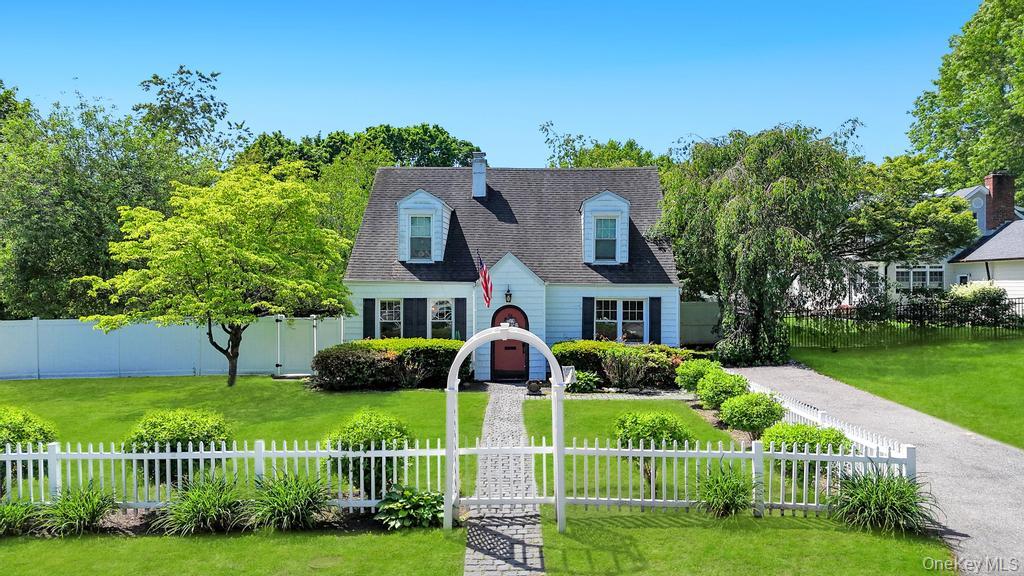 214 1st Street – For Sale