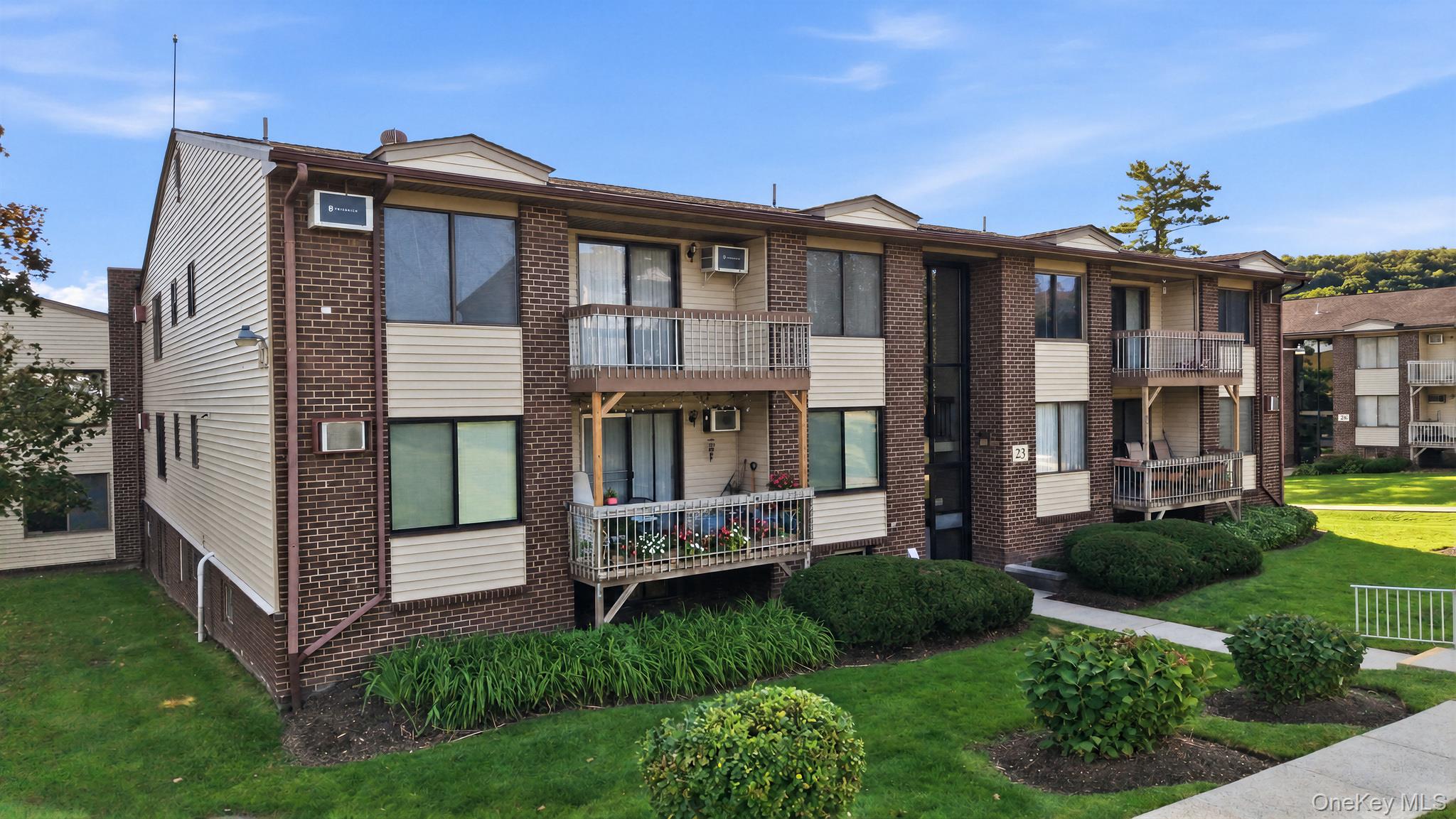 239 Country Club Lane – For Sale