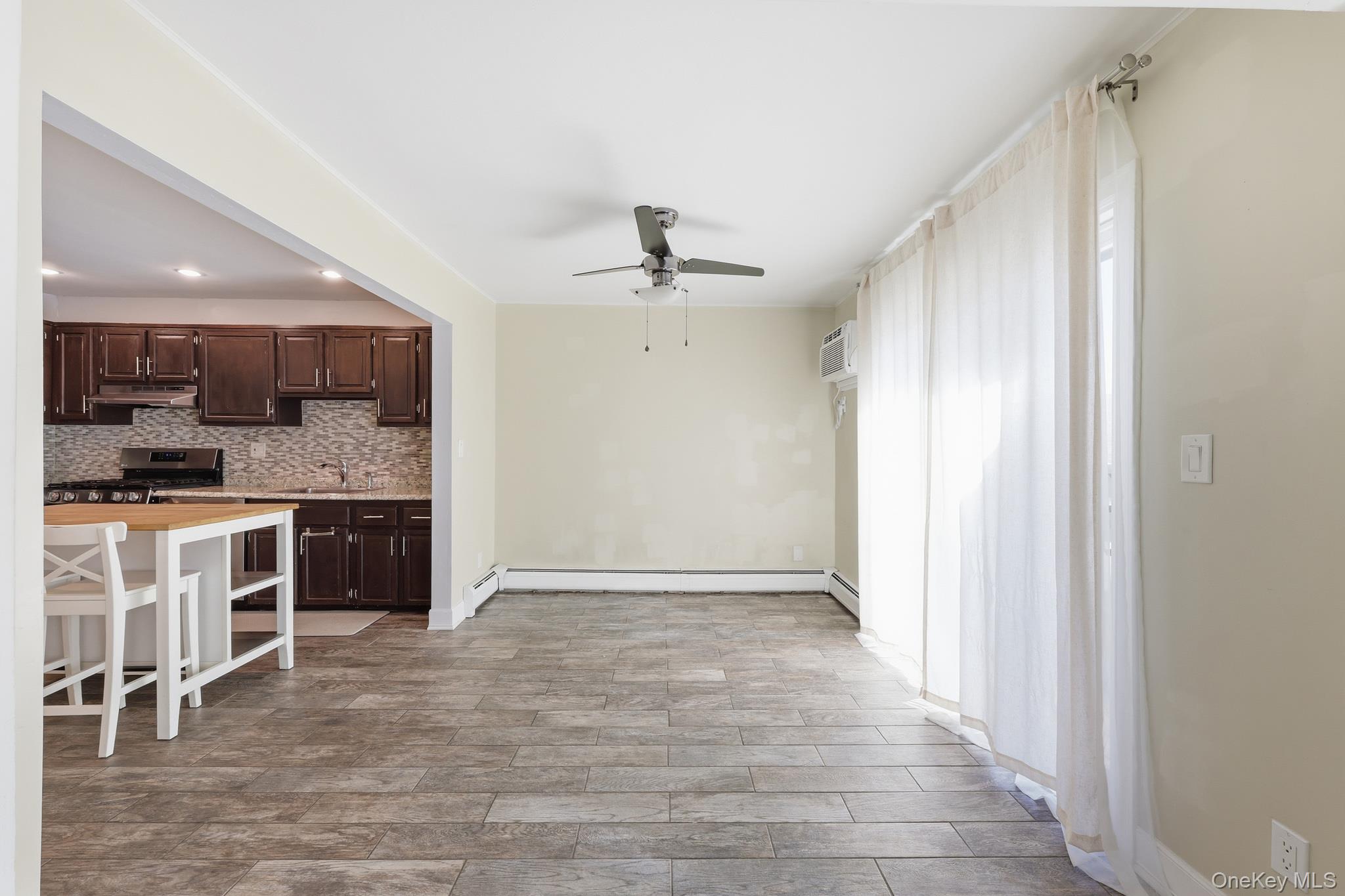 239 Country Club Lane – For Sale photo 10
