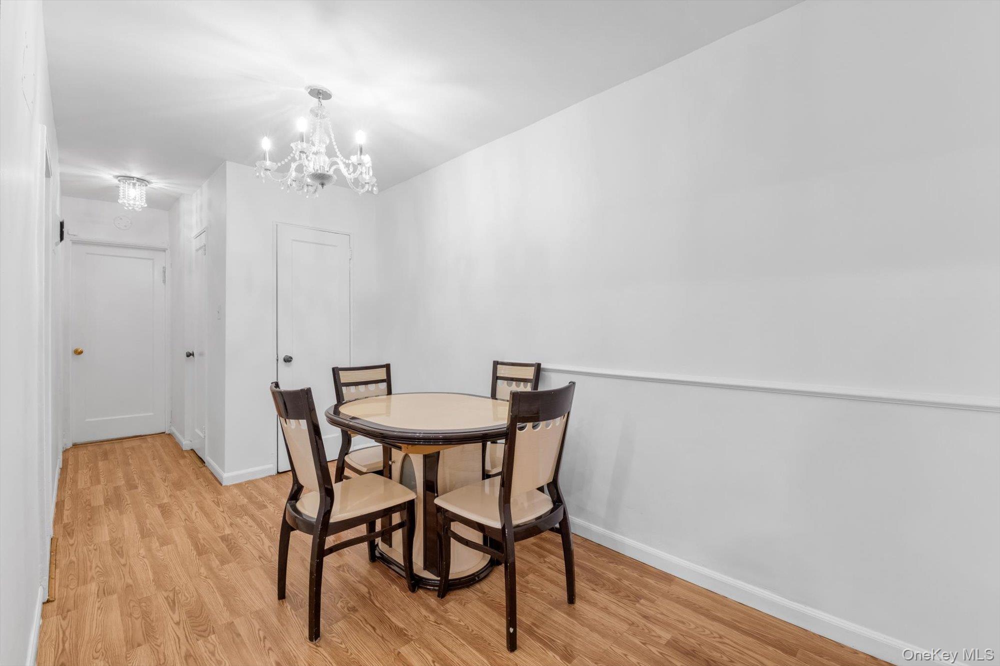 140-18 Burden Crescent, Unit 305 photo 5