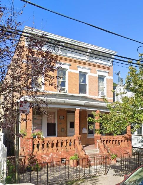 120 Highland Place – For Sale
