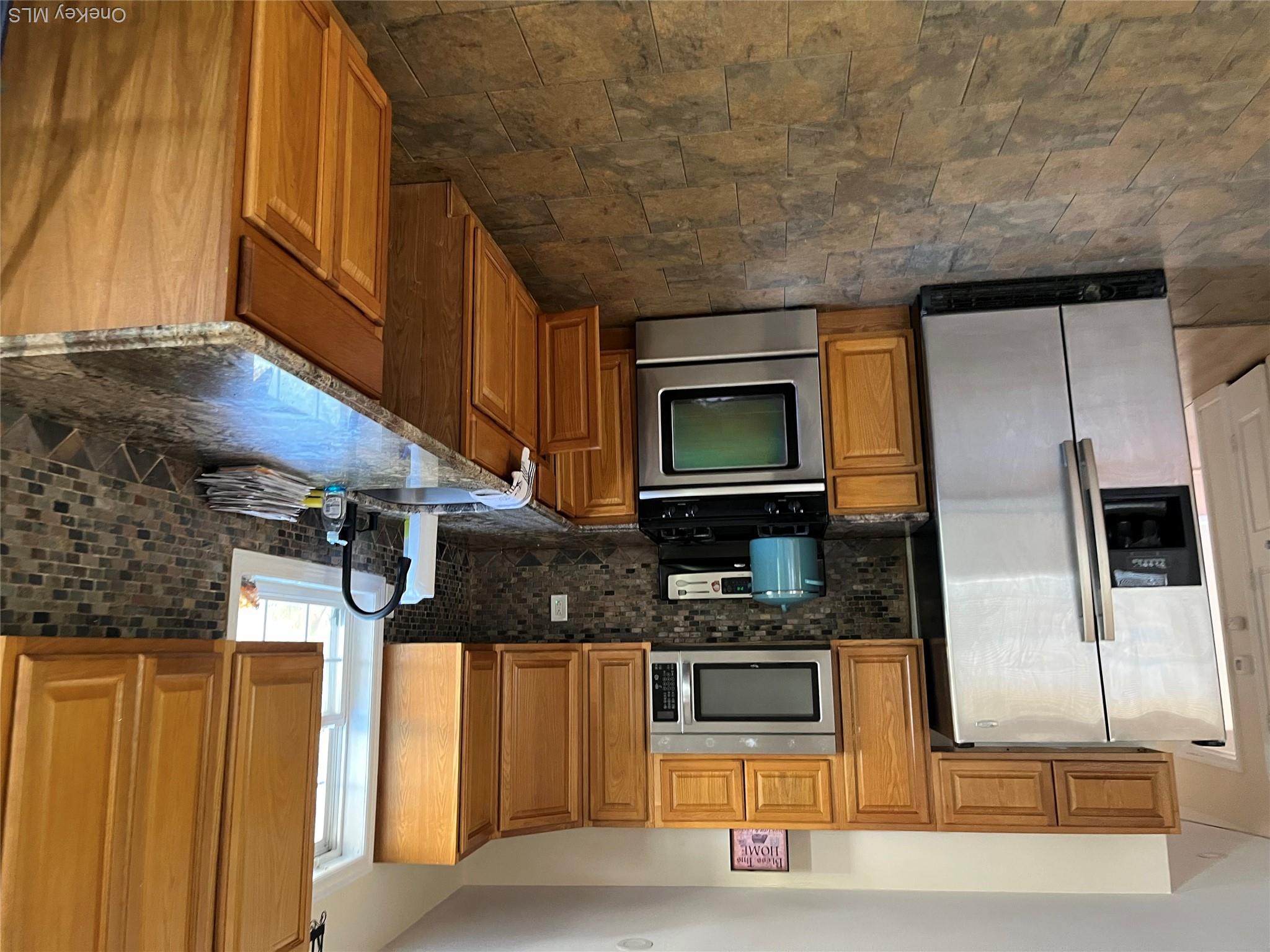 39 Elder Avenue – For Sale photo 14