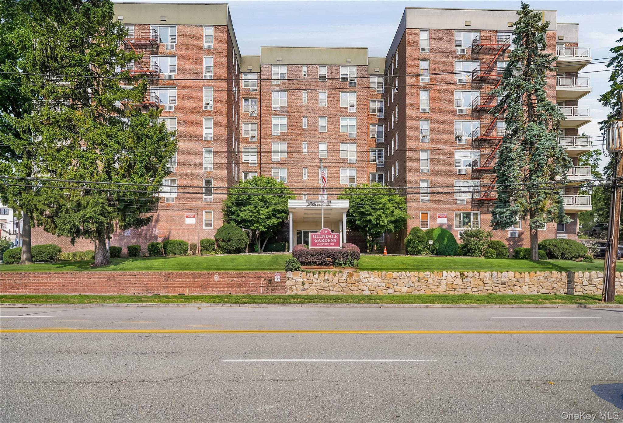 125 Bronx River Road, Unit 2F
