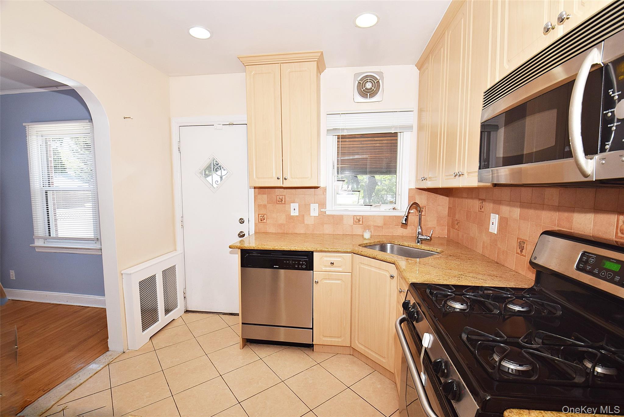 35 Rose Lane – For Sale photo 8