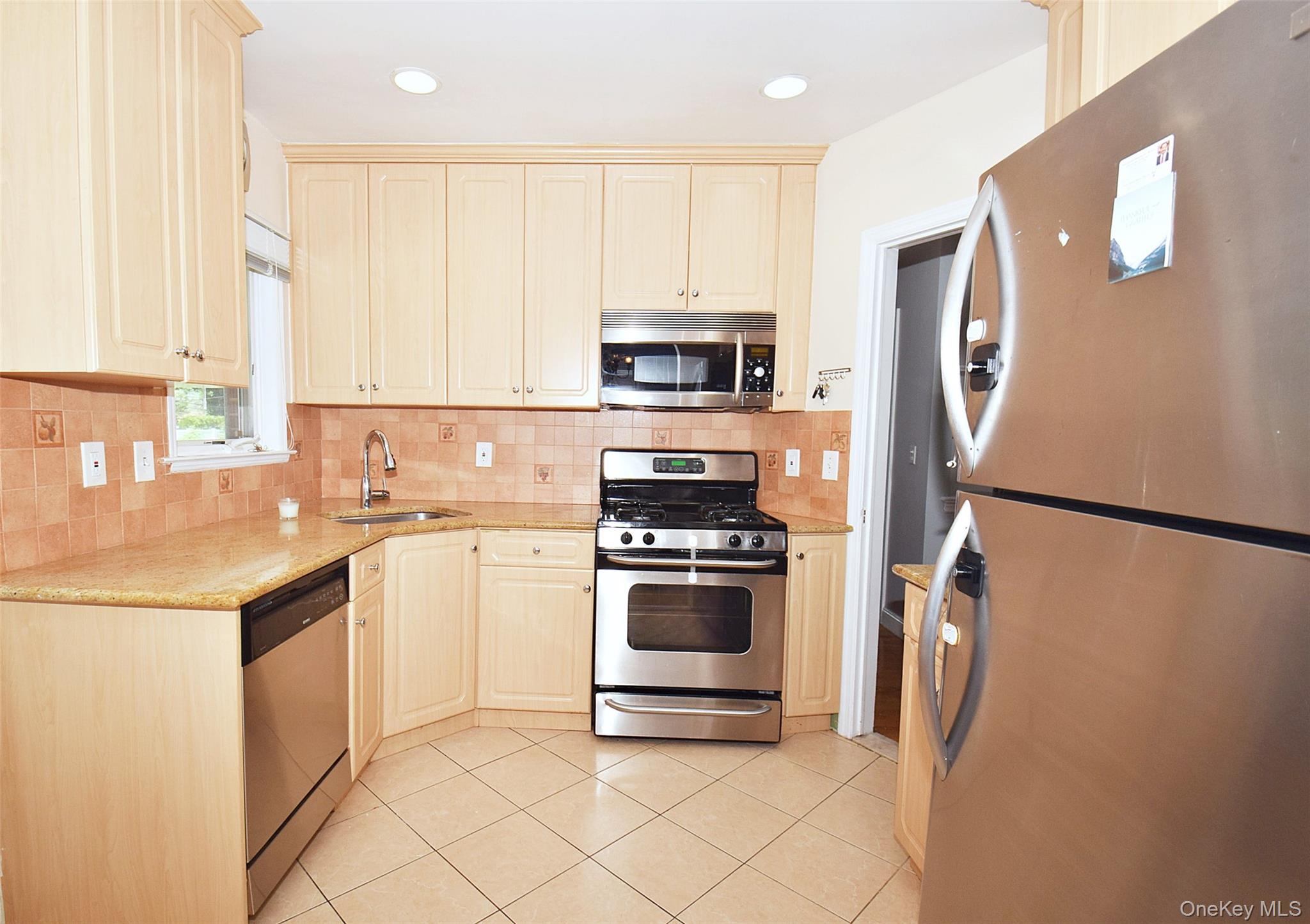 35 Rose Lane – For Sale photo 7
