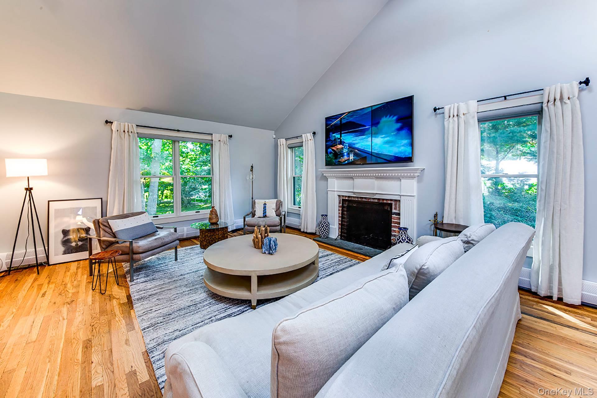 57 Woodruff Lane – For Sale photo 5