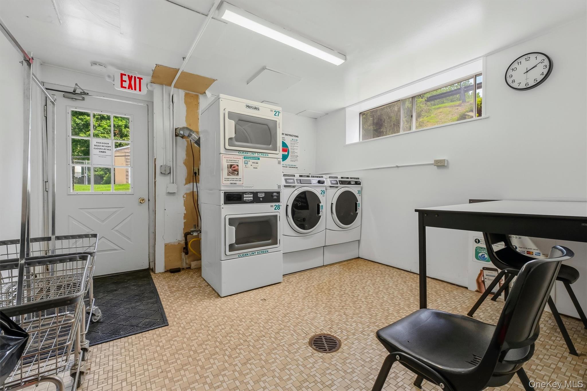 1840 Crompond Road, Unit 6C3 photo 19