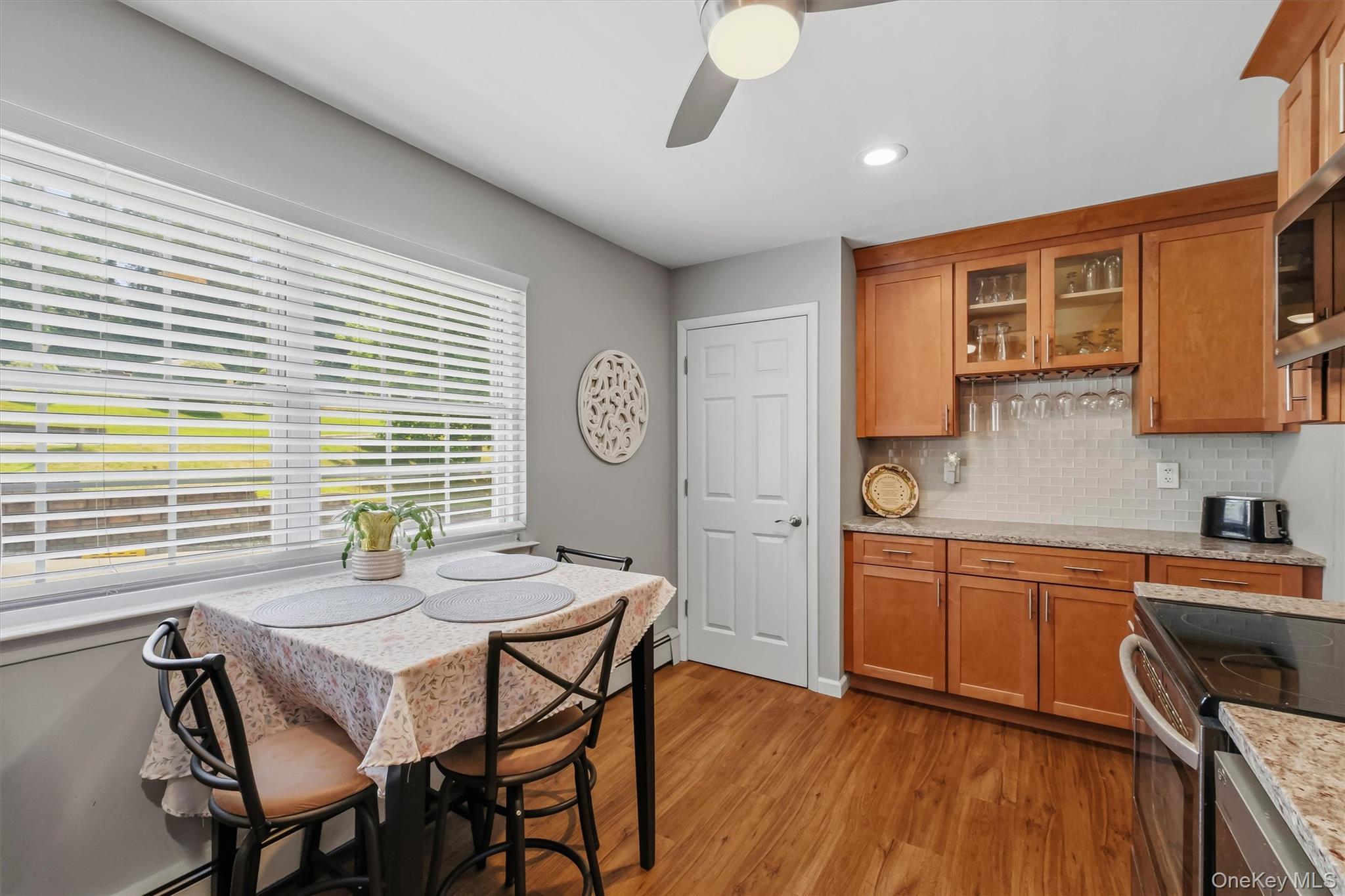 1840 Crompond Road, Unit 6C3 photo 11
