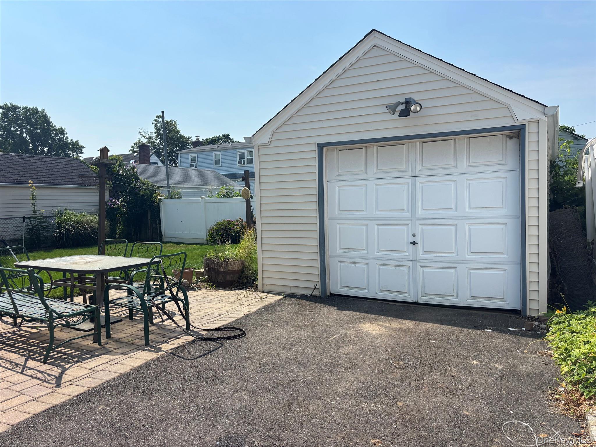 1054 Highland Street – For Sale photo 19
