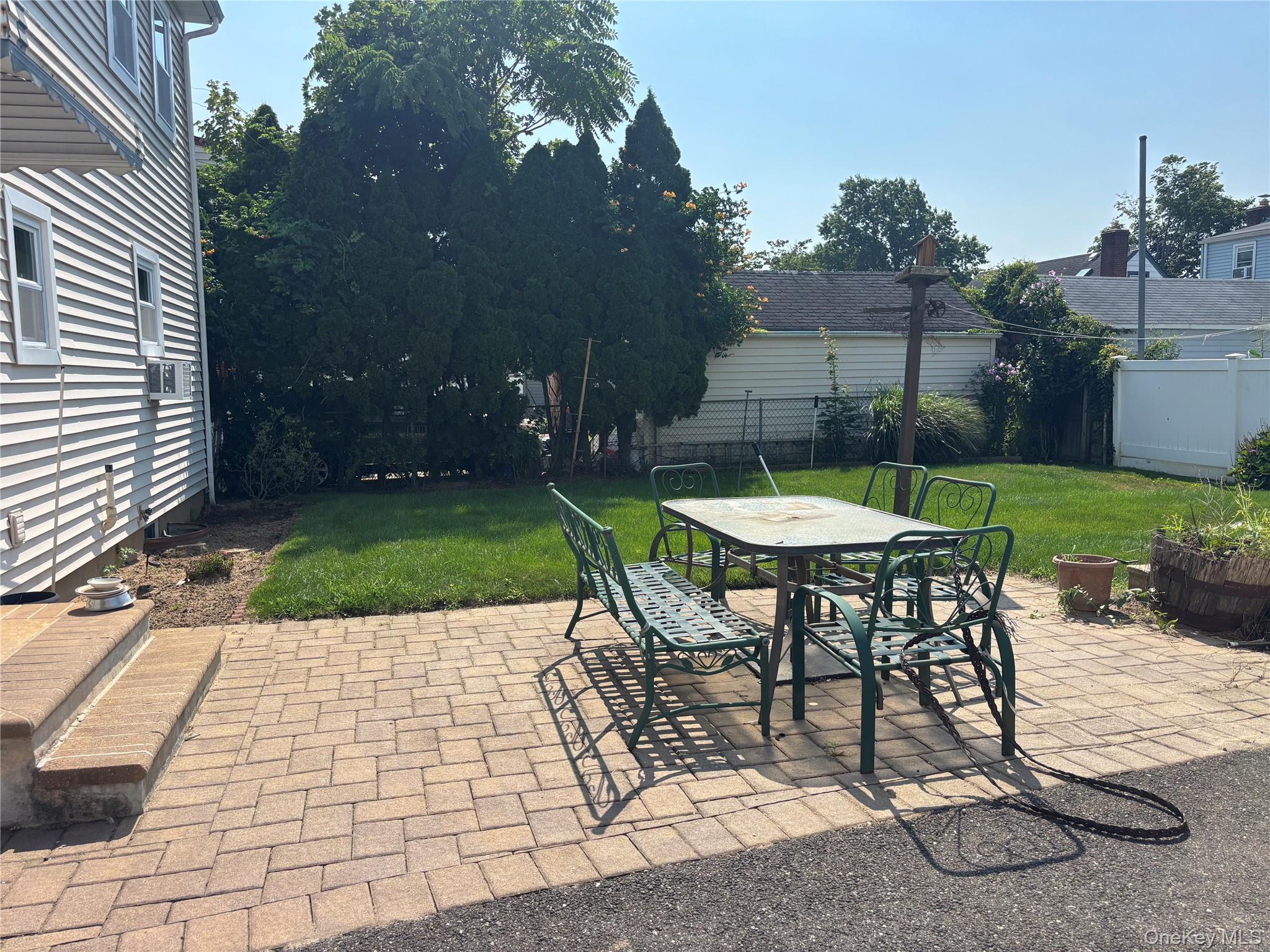 1054 Highland Street – For Sale photo 18