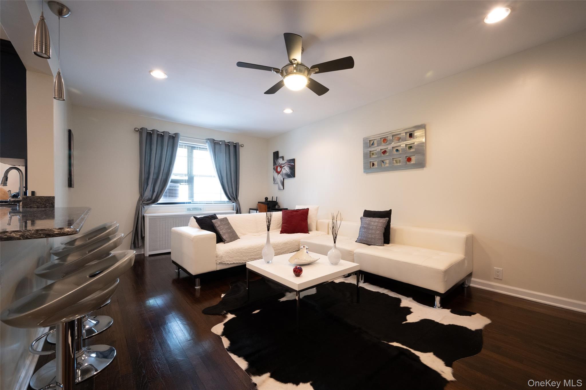 62 Manchester Road, Unit 2L