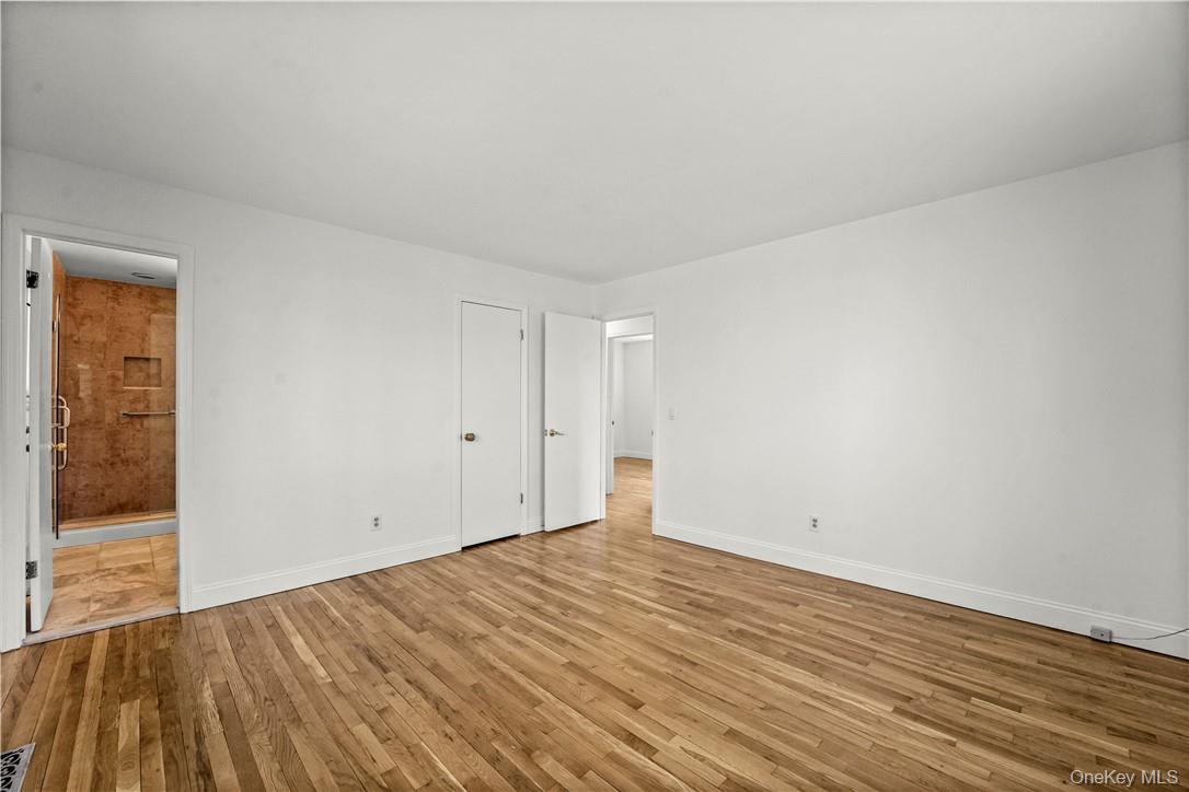 6 Scarborough Circle – For Rent photo 12