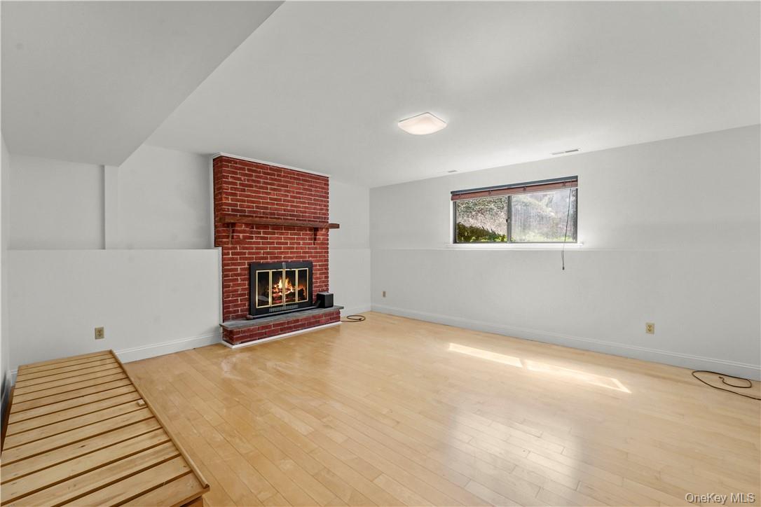 6 Scarborough Circle – For Rent photo 21