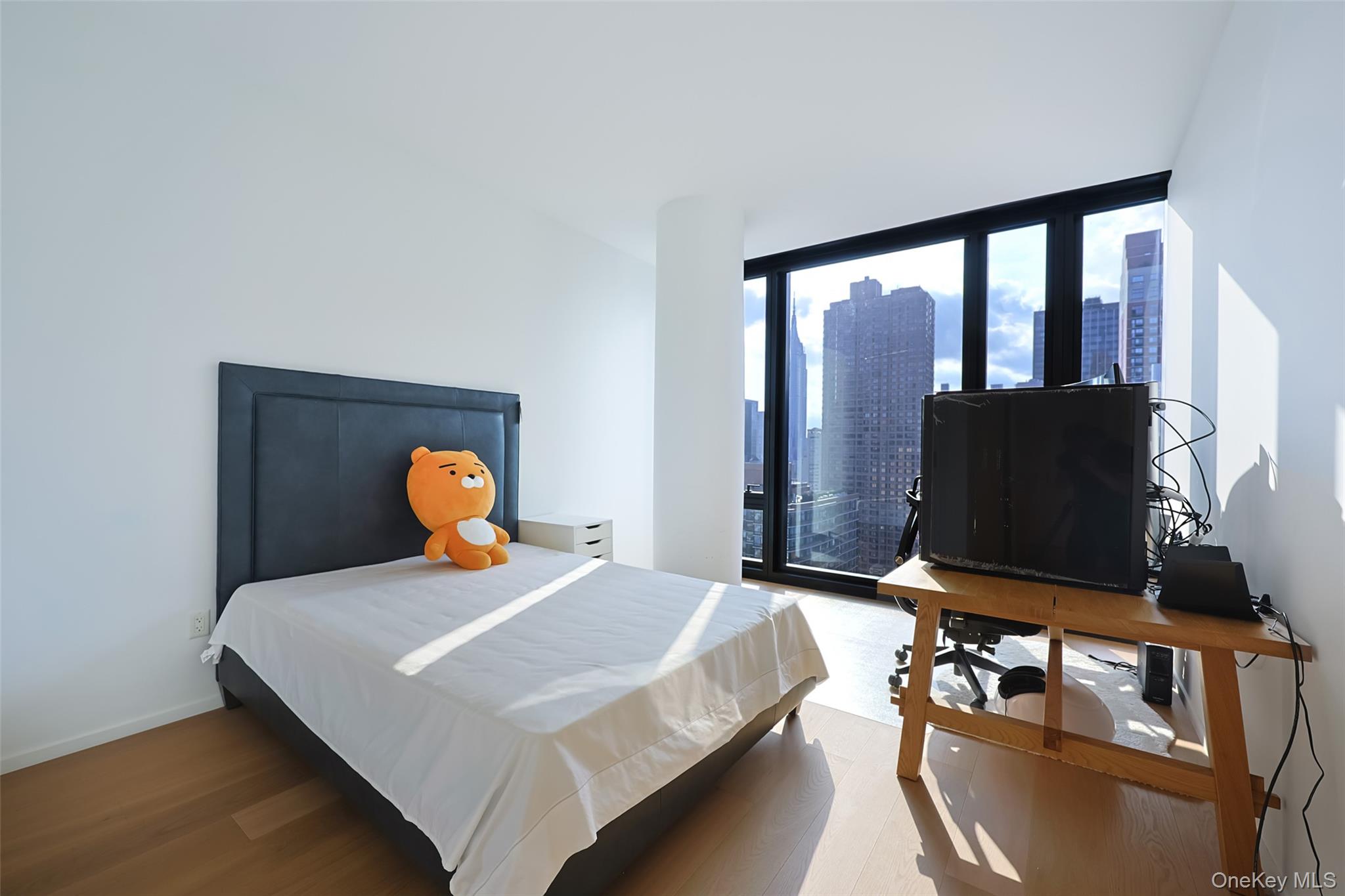 685 1st Avenue, Unit 31F photo 16