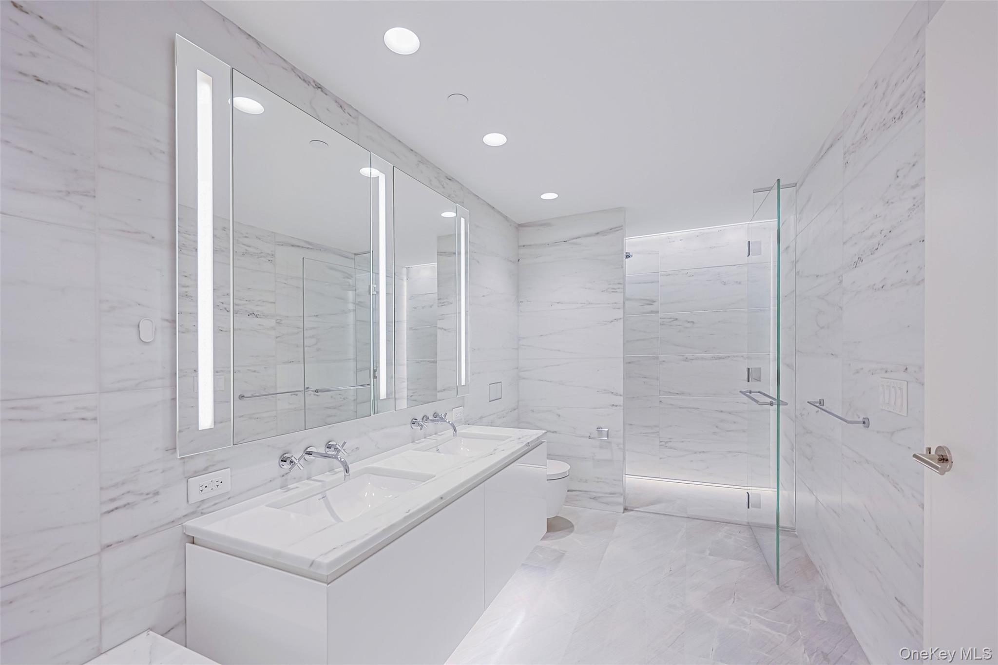 685 1st Avenue, Unit 31F photo 12