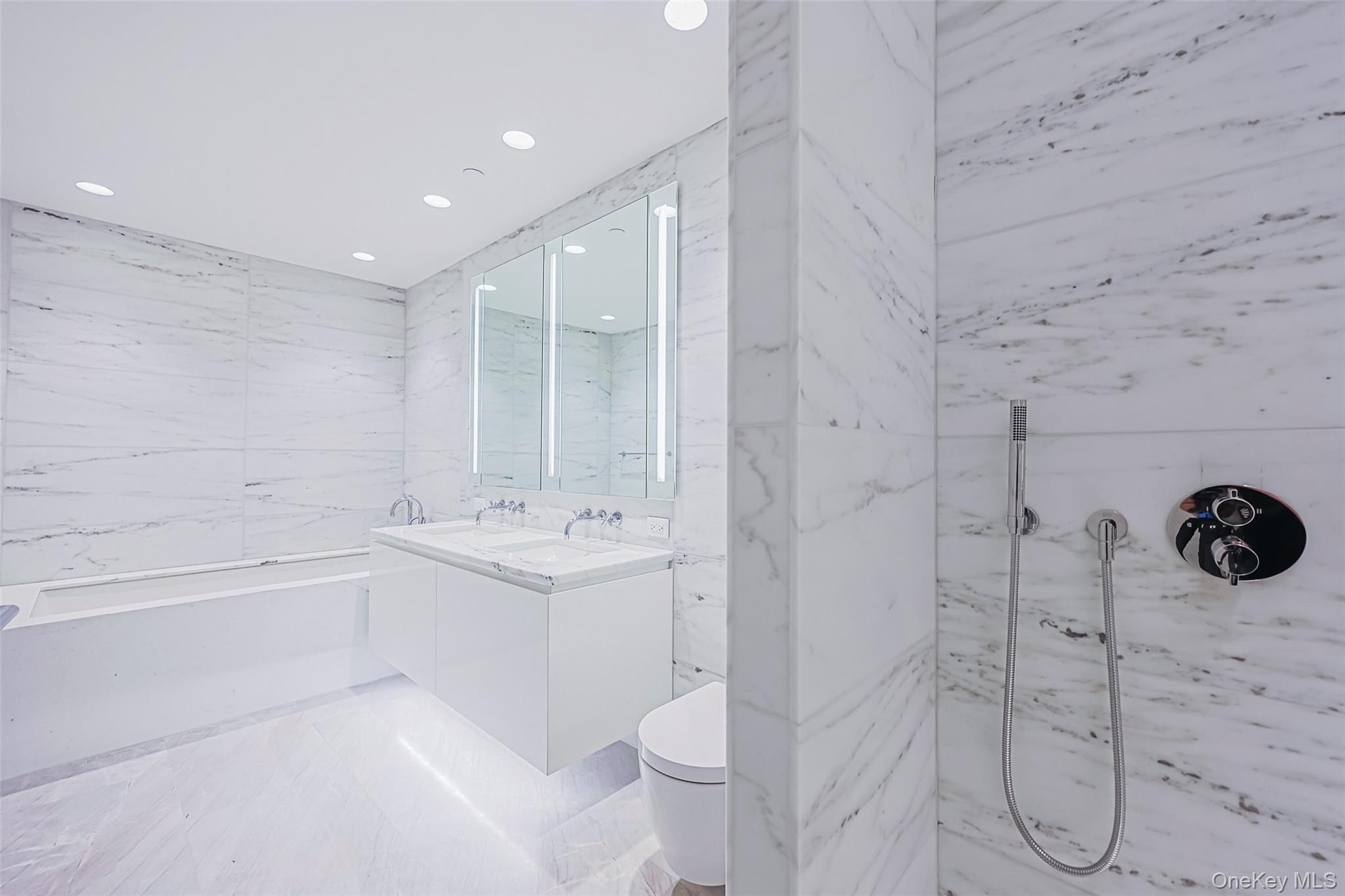 685 1st Avenue, Unit 31F photo 13