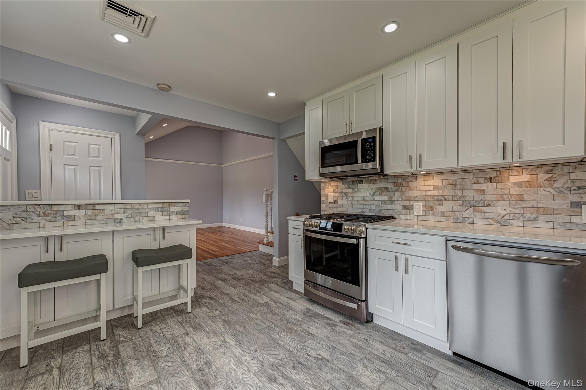696 Peter Paul Drive – For Sale photo 8