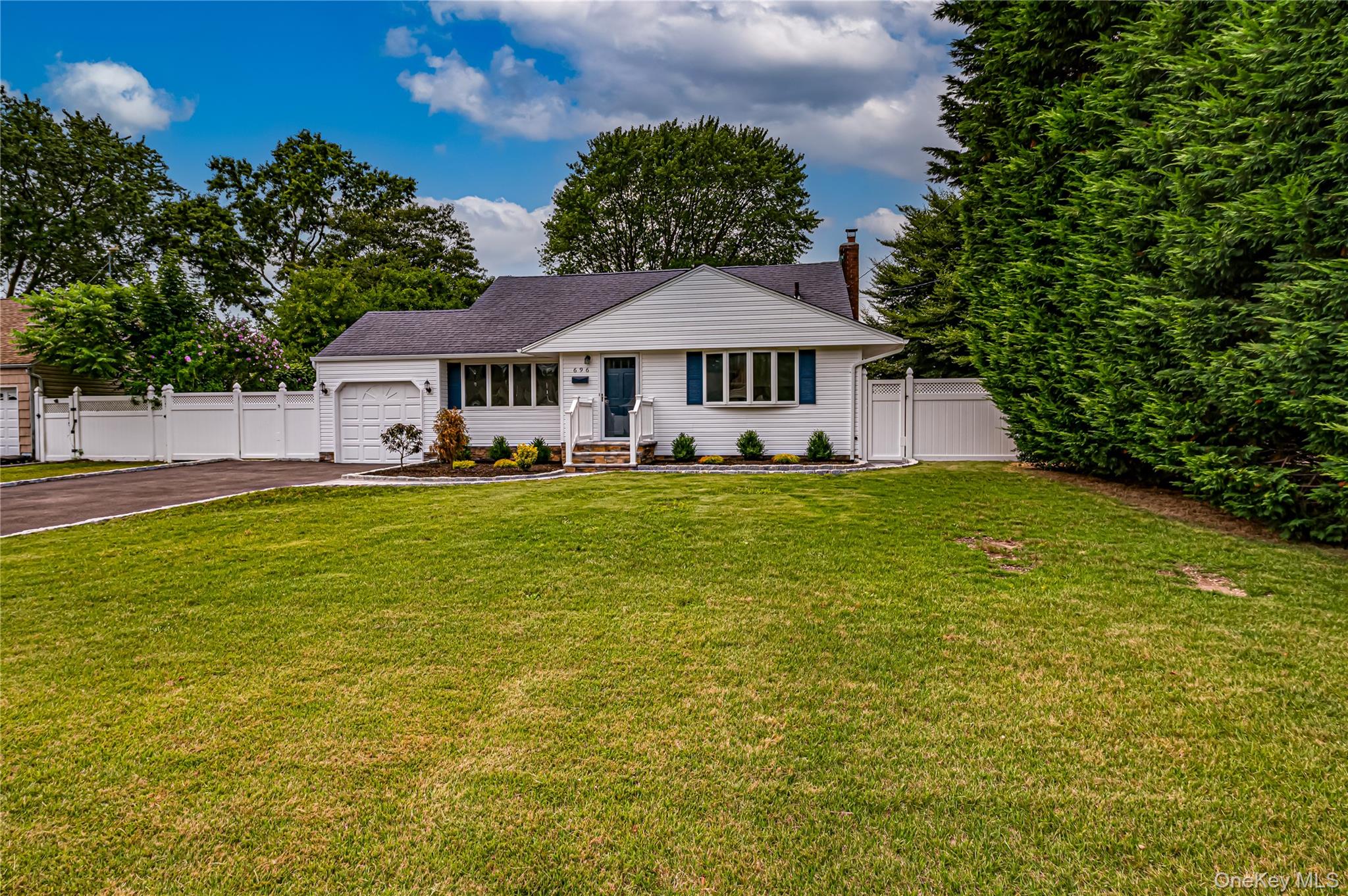 696 Peter Paul Drive – For Sale