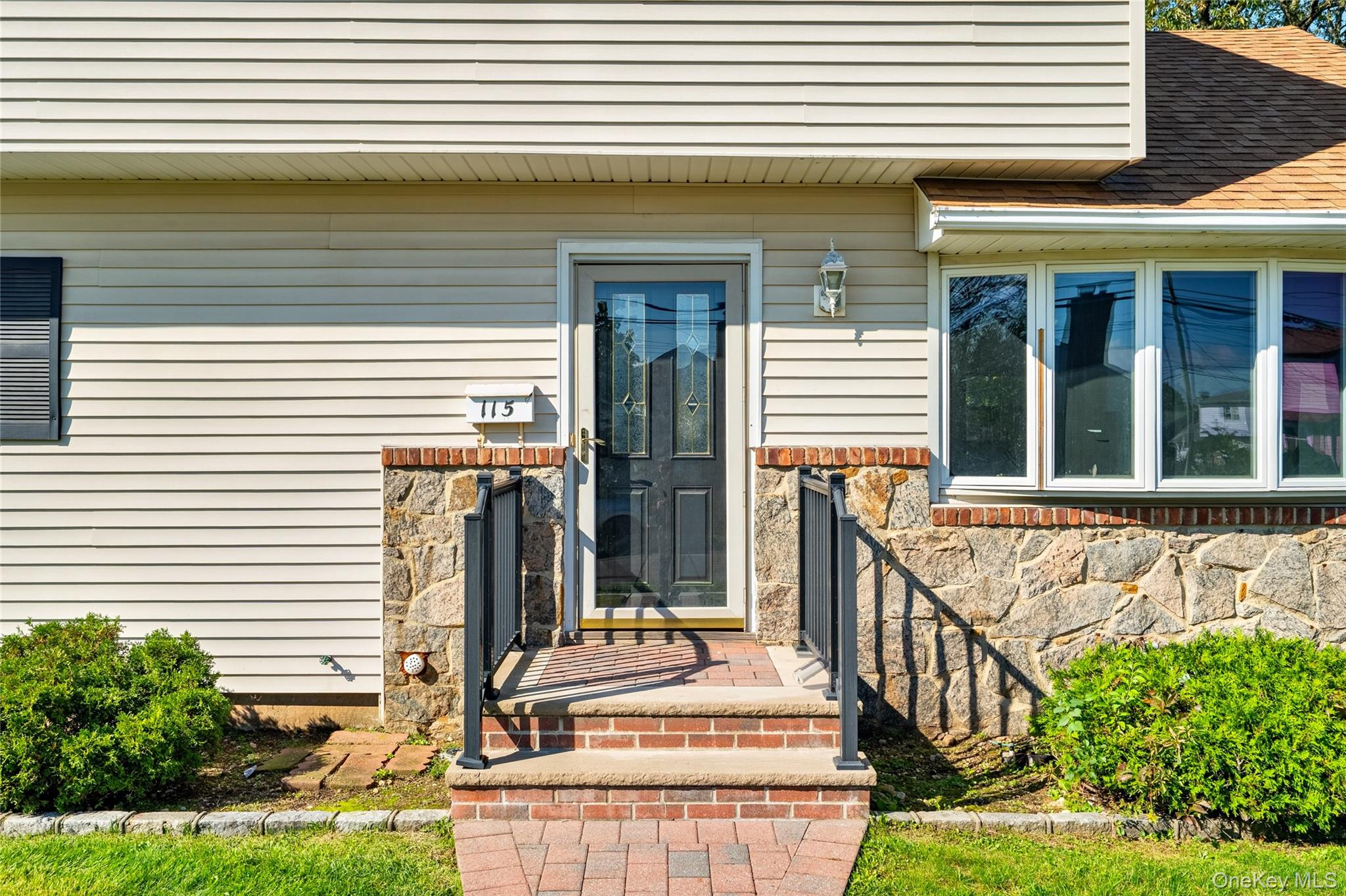 115 Kuhl Avenue – For Sale photo 3