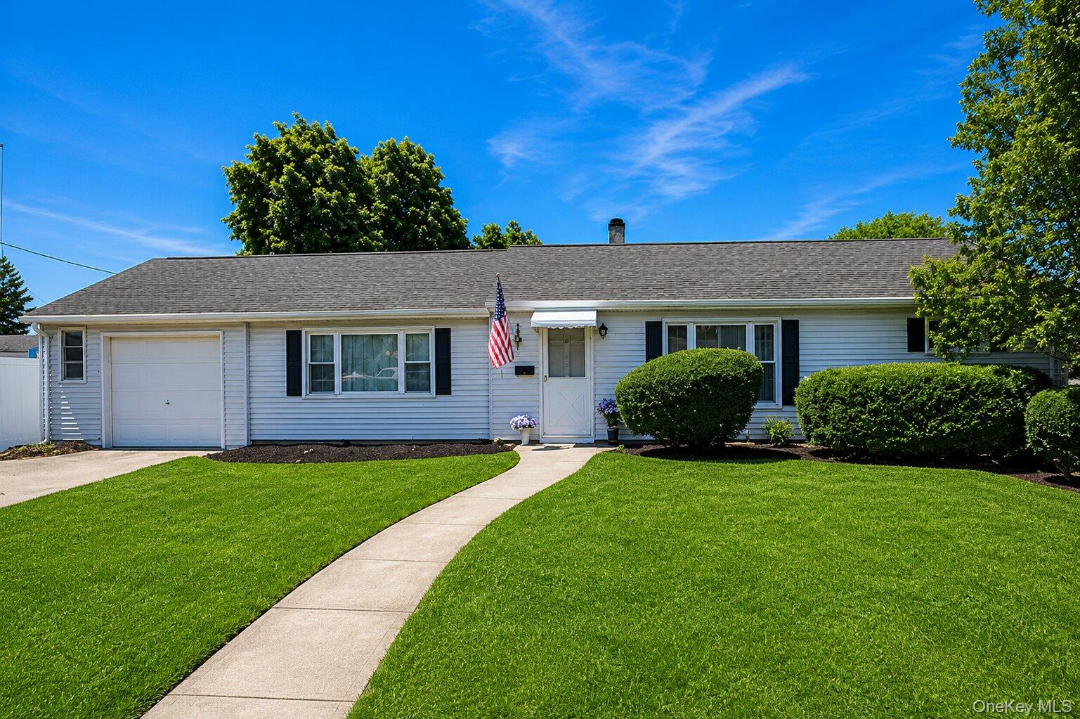 43 Plainedge Drive – For Sale