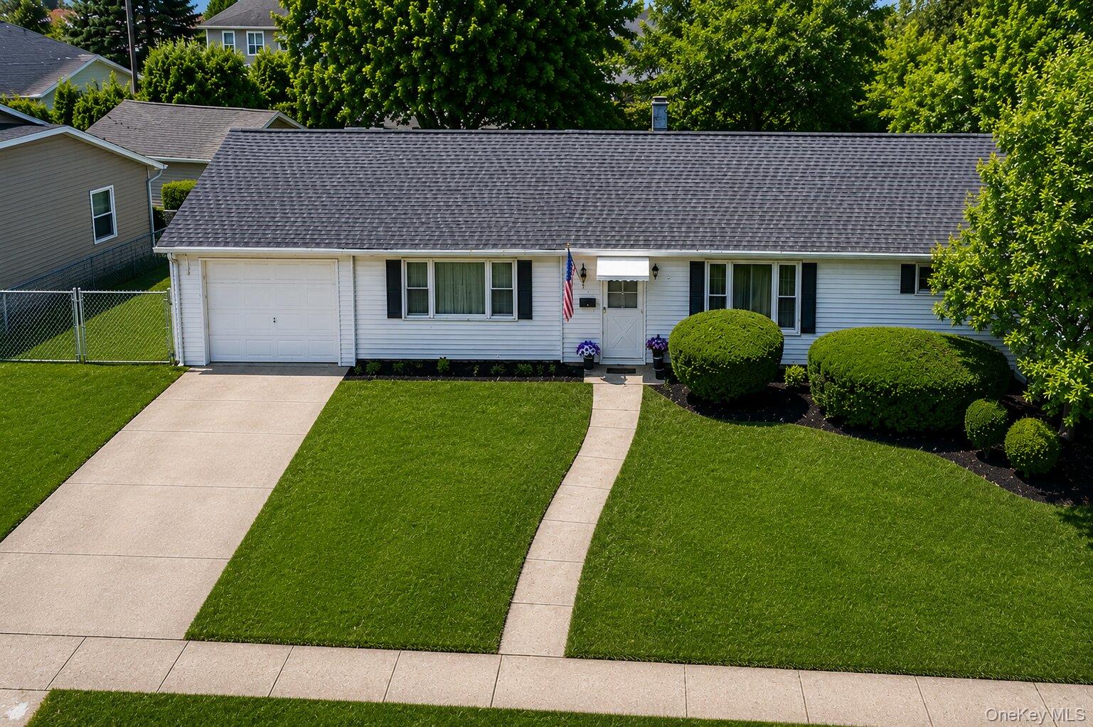 43 Plainedge Drive – For Sale photo 3