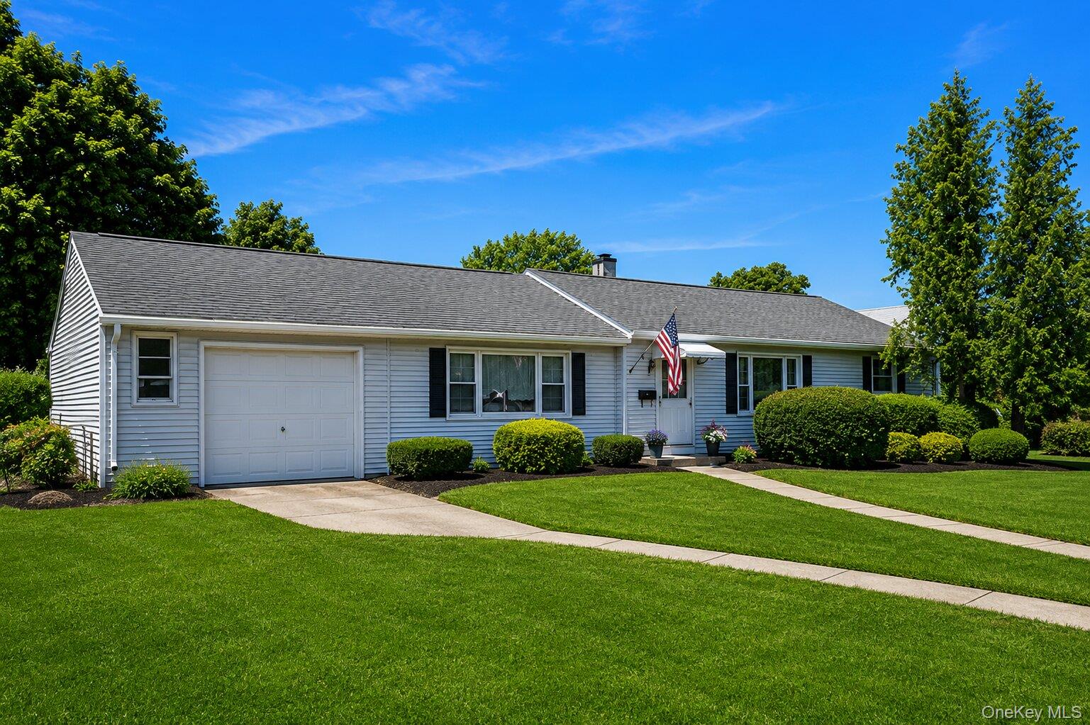 43 Plainedge Drive – For Sale photo 2