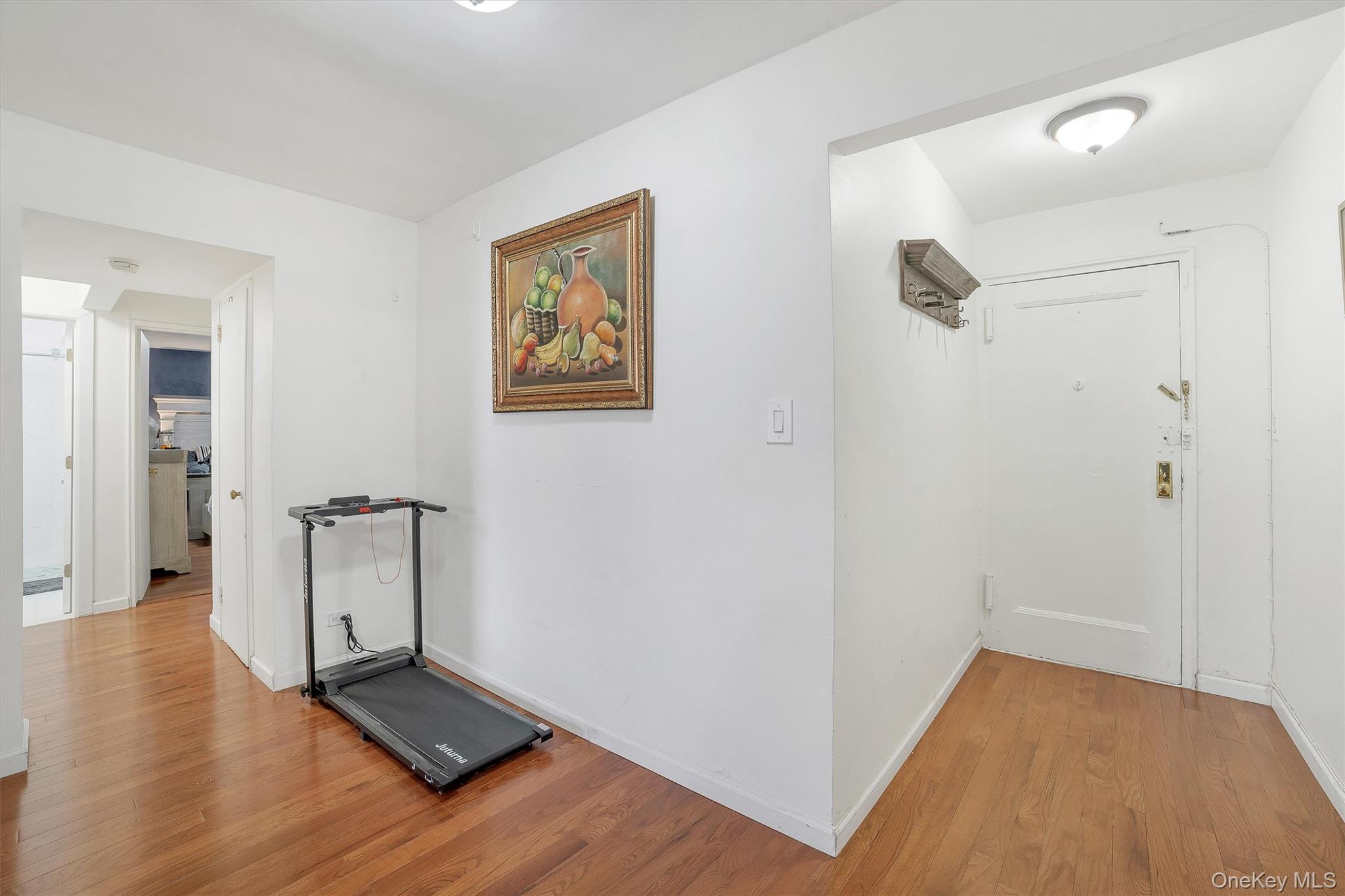 2750 Olinville Avenue, Unit 1K photo 3