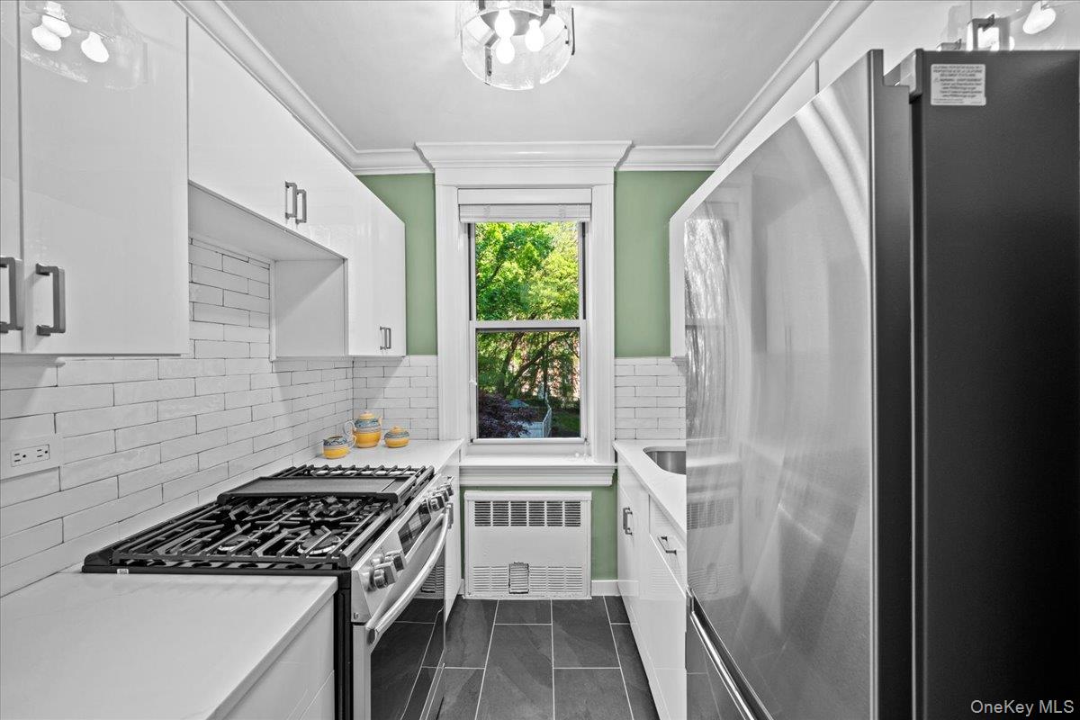 629 Kappock Street, Unit 4G photo 3