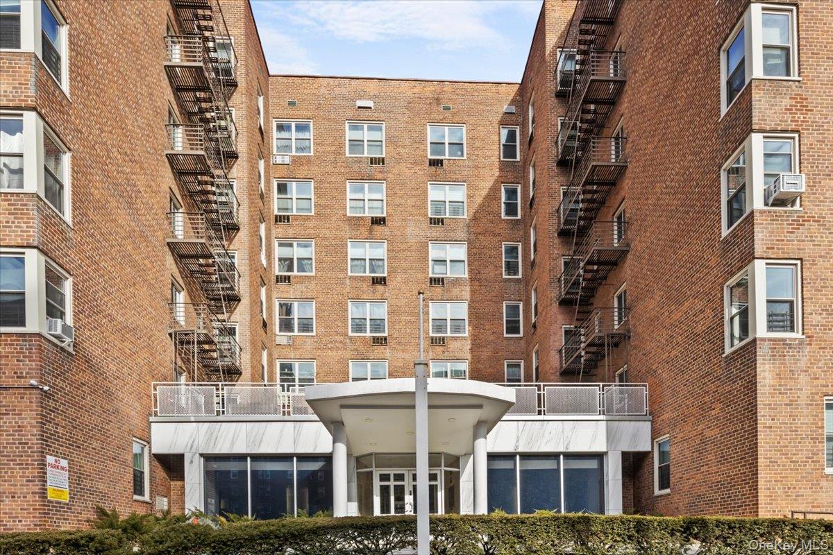 629 Kappock Street, Unit 4G photo 10