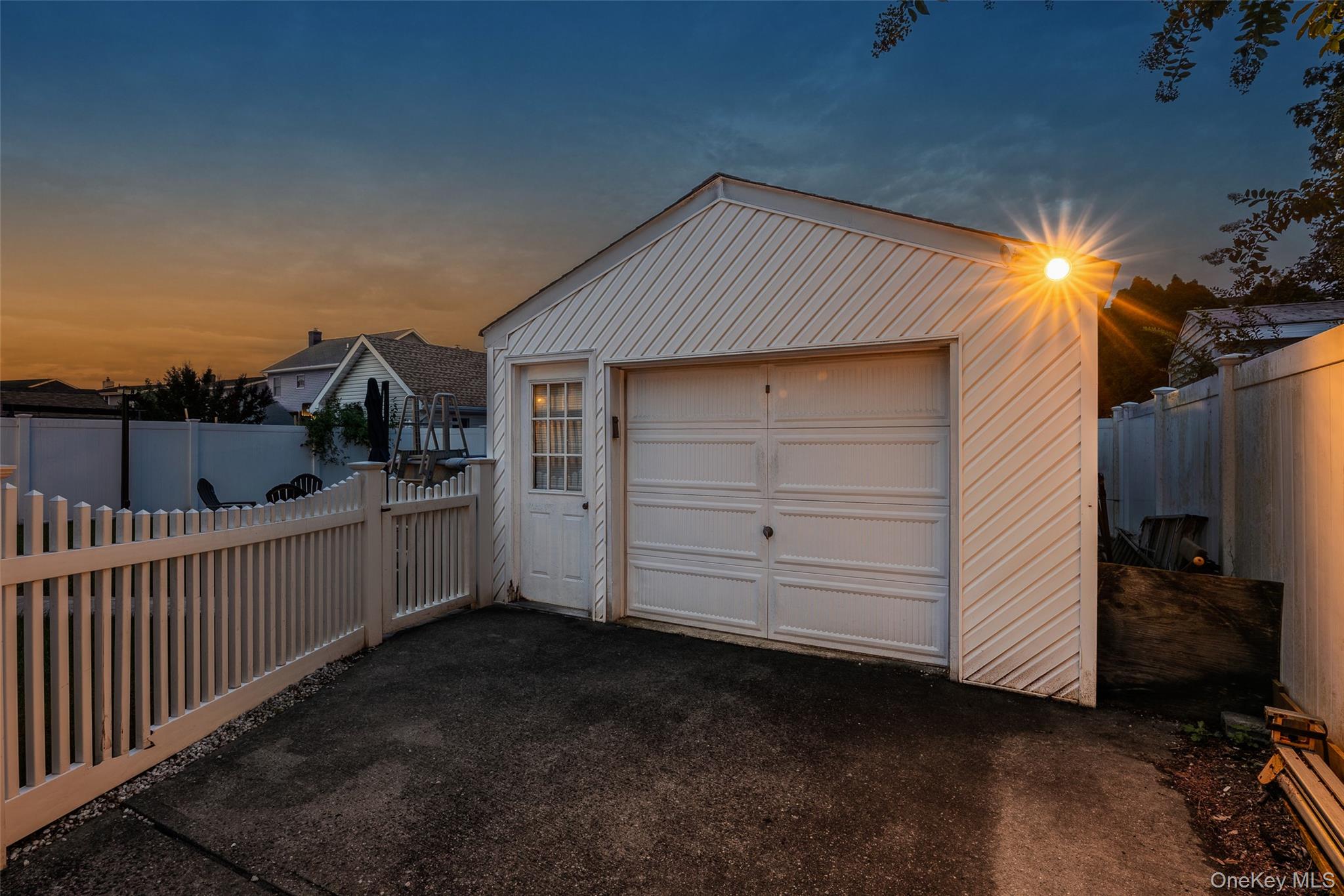 2379 Willow Street – For Sale photo 28