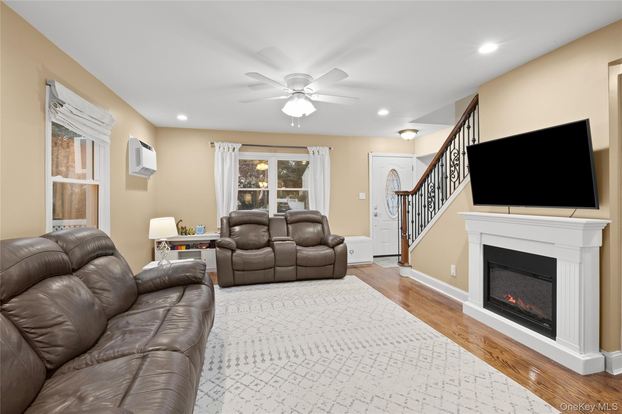 2379 Willow Street – For Sale photo 6